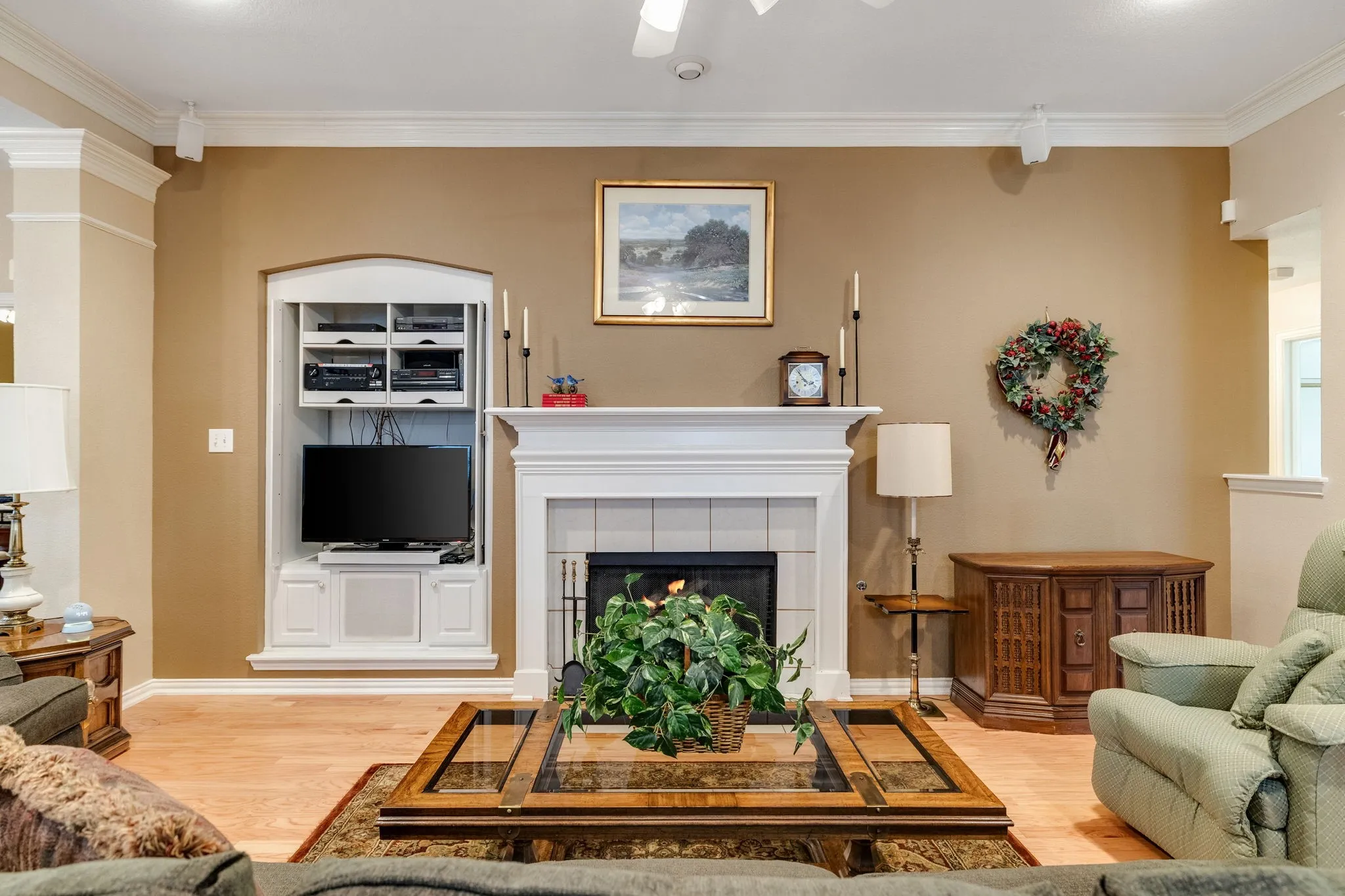 Single Family Residence For Sale in Denton County , 1602 Oak Ridge Drive, Corinth, Texas 76210, 4 Bedroom, 3 Bathroom, 3 Garage spaces, 2,975 Sqft, built in 1996, mls#21362649, Real Estate Agent in Corinth, Homes For Sale in Denton county, Homes For Sale in Corinth, Realtor in Corinth Texas, Real Estate Brokerage Independent Realty Texas, Luminita Cordes Realtor