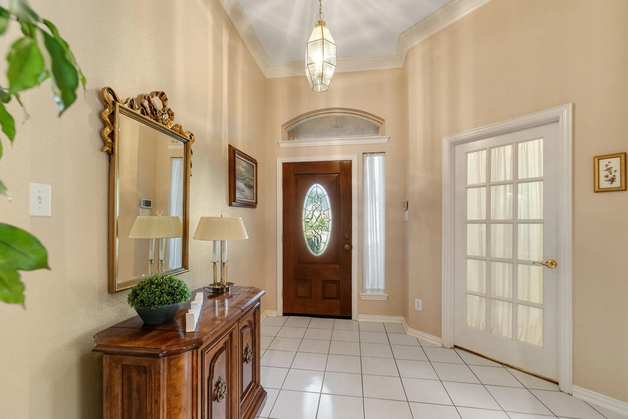 Single Family Residence For Sale in Denton County , 1602 Oak Ridge Drive, Corinth, Texas 76210, 4 Bedroom, 3 Bathroom, 3 Garage spaces, 2,975 Sqft, built in 1996, mls#21362649, Real Estate Agent in Corinth, Homes For Sale in Denton county, Homes For Sale in Corinth, Realtor in Corinth Texas, Real Estate Brokerage Independent Realty Texas, Luminita Cordes Realtor
