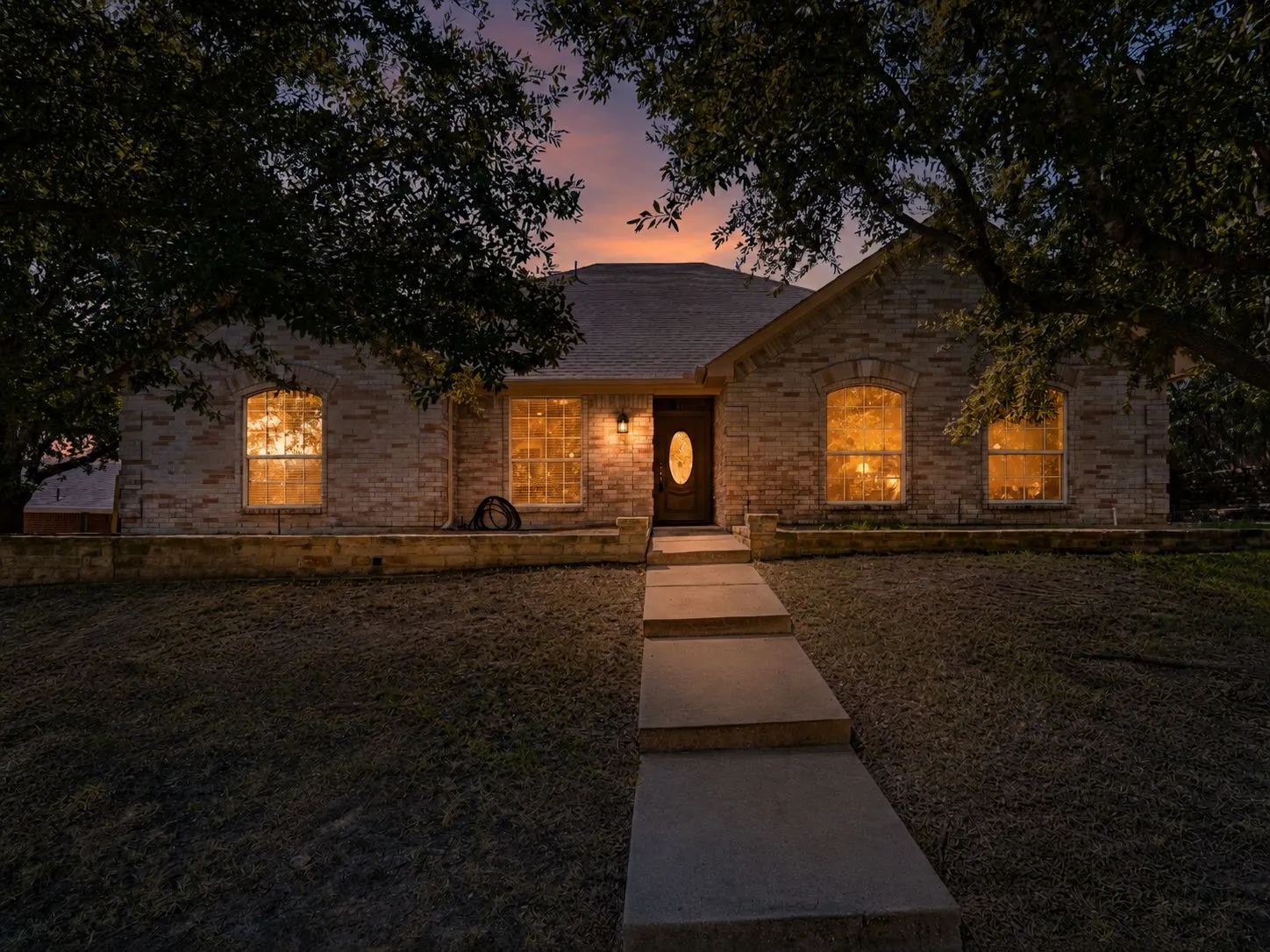 Single Family Residence For Sale in Parker County , 2018 Timber Cove Court, Weatherford, Texas 76087, 3 Bedroom, 2 Bathroom, 2 Garage spaces, 1,750 Sqft, built in 2003, mls#21362117, Real Estate Agent in Weatherford, Homes For Sale in Parker county, Homes For Sale in Weatherford, Realtor in Weatherford Texas, Real Estate Brokerage Independent Realty Texas, Luminita Cordes Realtor
