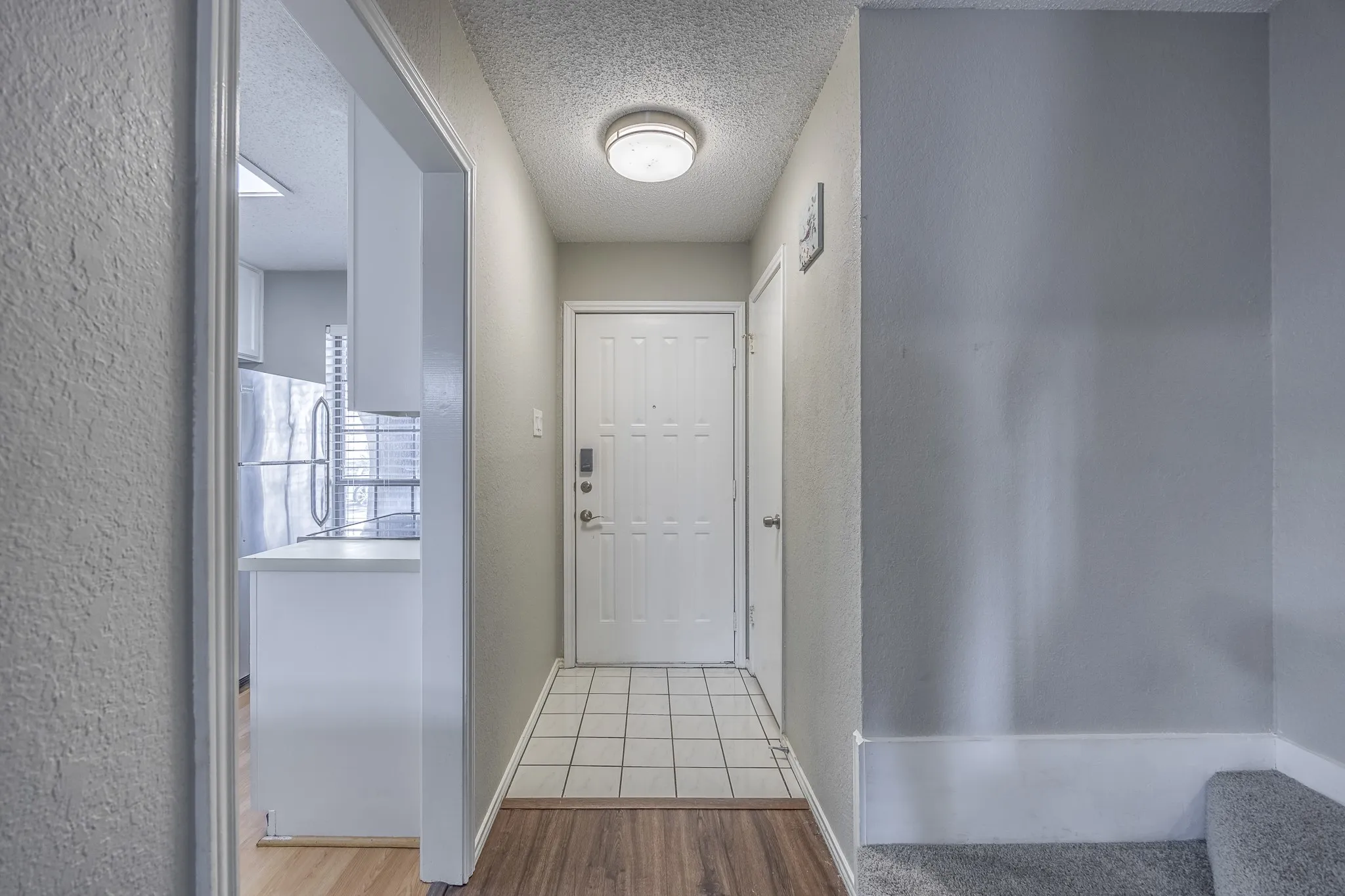 Townhouse For Sale in Tarrant County , 7337 Kingswood Circle, Fort Worth, Texas 76133, 2 Bedroom, 2 Bathroom, Garage spaces, 1,104 Sqft, built in 1983, mls#21362753, Real Estate Agent in Fort Worth, Homes For Sale in Tarrant county, Homes For Sale in Fort Worth, Realtor in Fort Worth Texas, Real Estate Brokerage Independent Realty Texas, Luminita Cordes Realtor