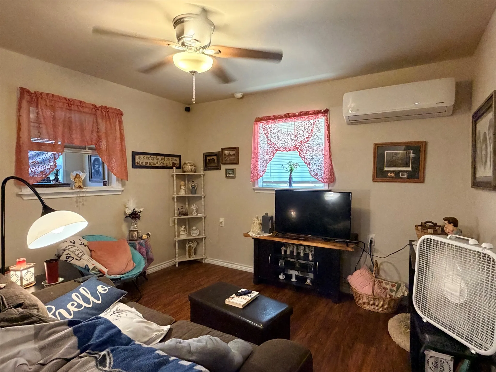 Single Family Residence For Sale in Comanche County , 230 Treasure Beach, Comanche, Texas 76442, 1 Bedroom, 1 Bathroom, Garage spaces, 816 Sqft, built in 2019, mls#21362678, Real Estate Agent in Comanche, Homes For Sale in Comanche county, Homes For Sale in Comanche, Realtor in Comanche Texas, Real Estate Brokerage Independent Realty Texas, Luminita Cordes Realtor
