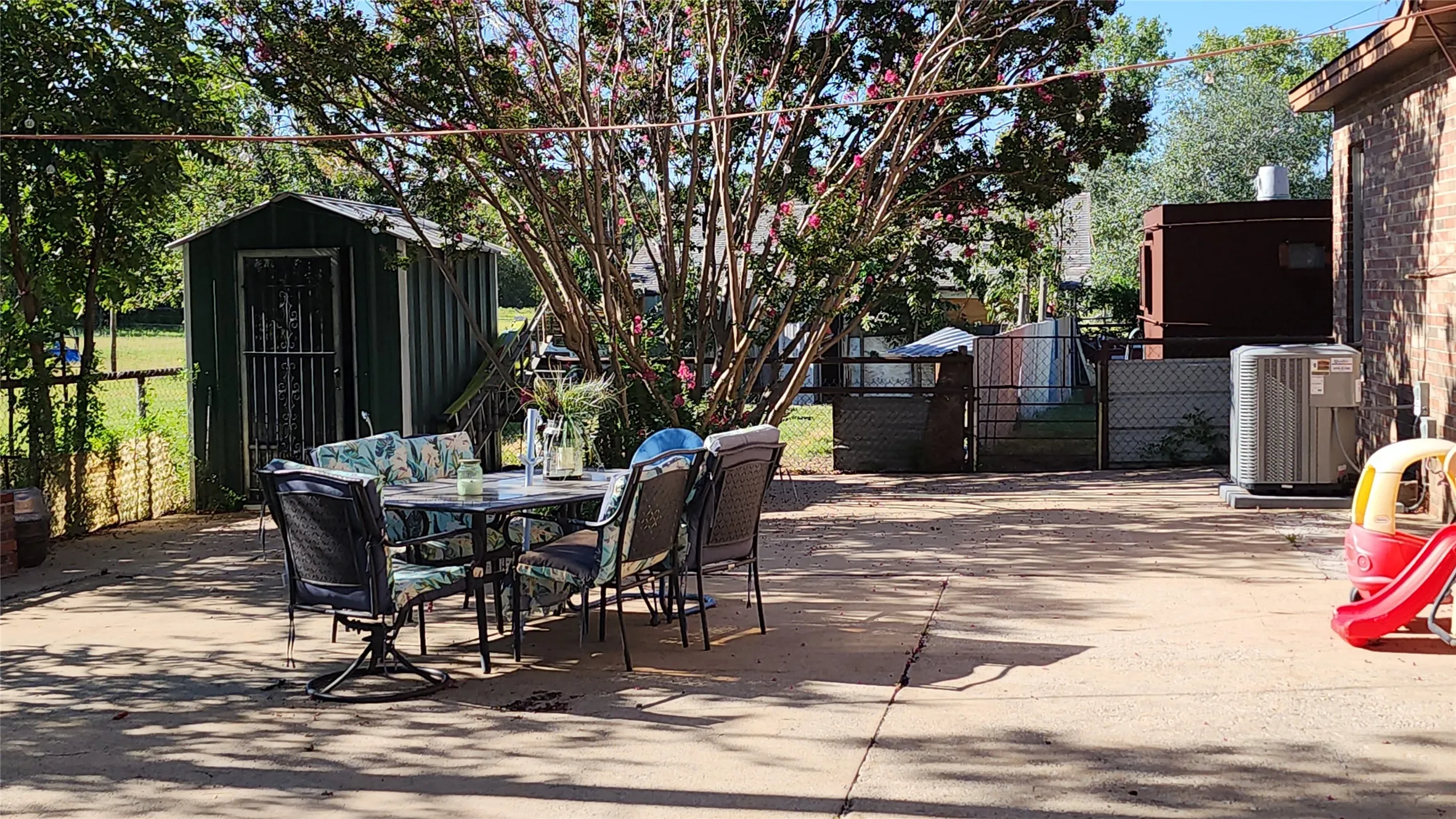 Single Family Residence For Sale in Eastland County , 8617 Interstate 20, Eastland, Texas 76448, 3 Bedroom, 2 Bathroom, Garage spaces, 1,533 Sqft, built in 1985, mls#21362766, Real Estate Agent in Eastland, Homes For Sale in Eastland county, Homes For Sale in Eastland, Realtor in Eastland Texas, Real Estate Brokerage Independent Realty Texas, Luminita Cordes Realtor