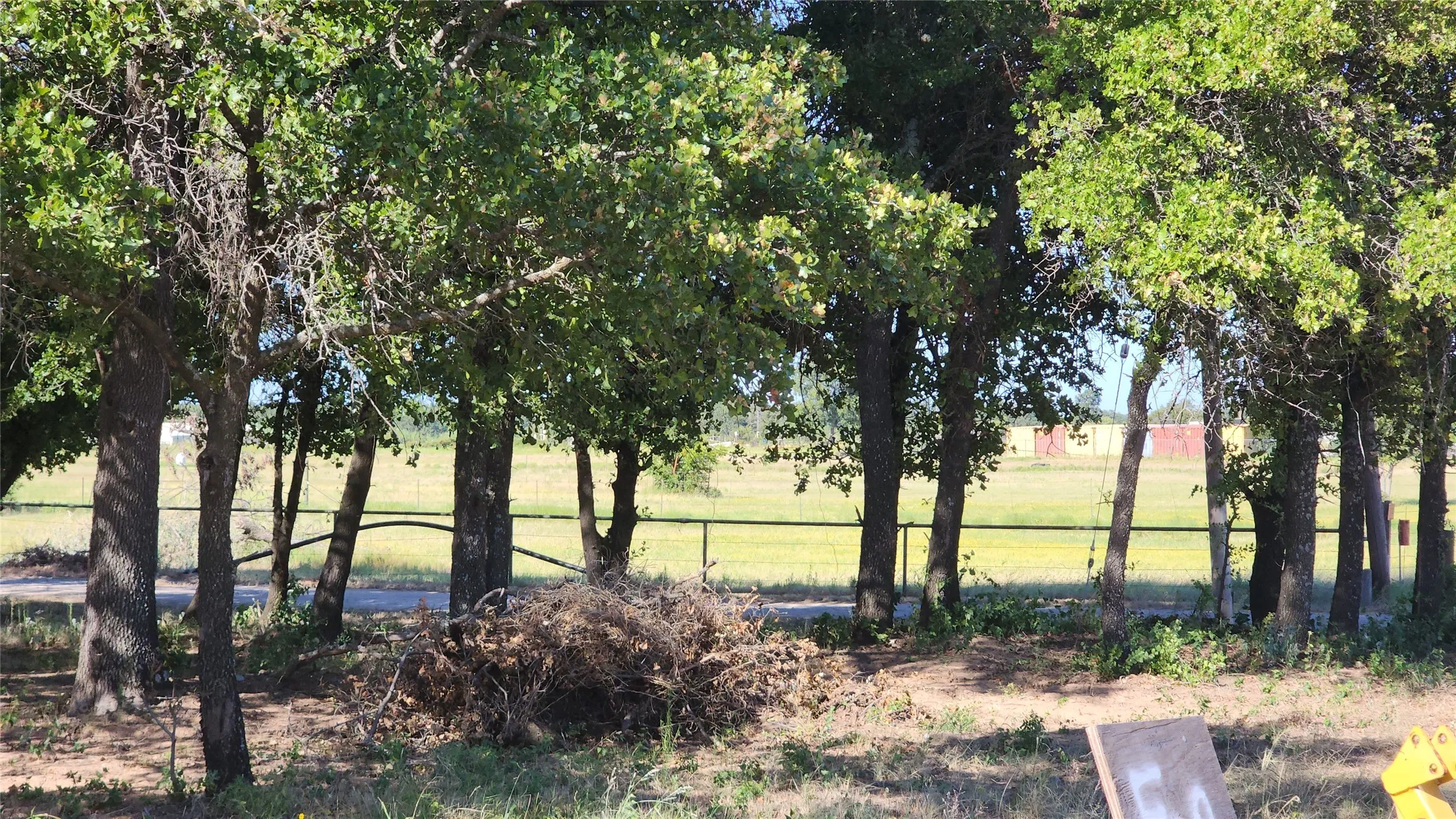 Single Family Residence For Sale in Eastland County , 8617 Interstate 20, Eastland, Texas 76448, 3 Bedroom, 2 Bathroom, Garage spaces, 1,533 Sqft, built in 1985, mls#21362766, Real Estate Agent in Eastland, Homes For Sale in Eastland county, Homes For Sale in Eastland, Realtor in Eastland Texas, Real Estate Brokerage Independent Realty Texas, Luminita Cordes Realtor
