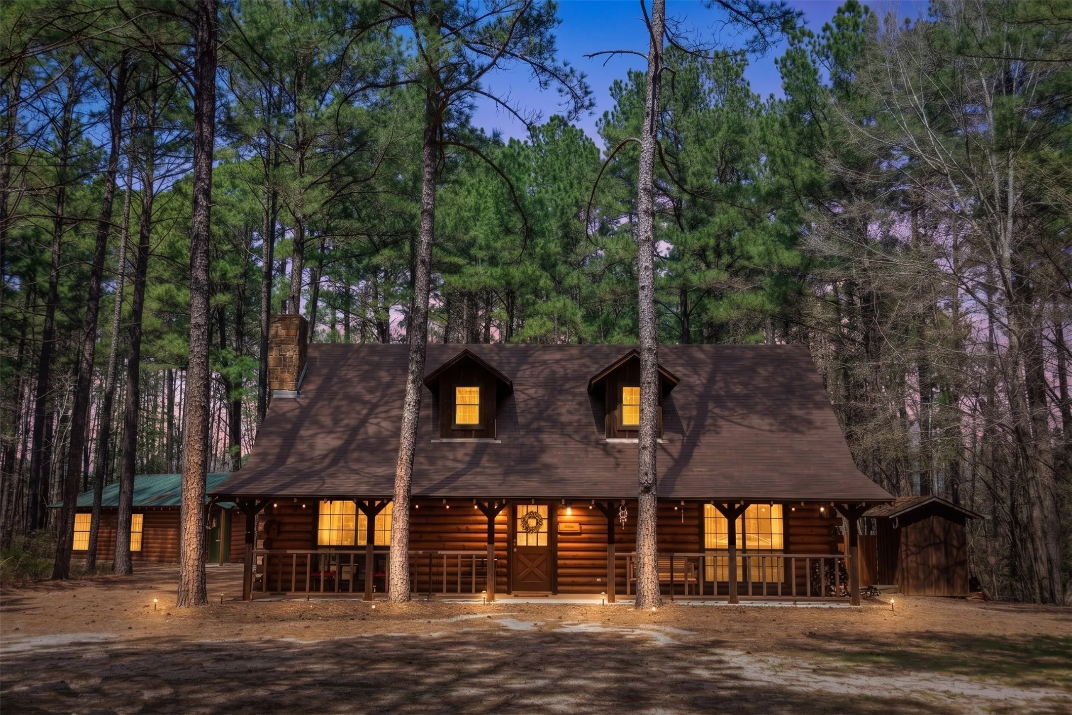Farm For Sale in Wood County , 431 County Road 2487, Mineola, Texas 75773, 6 Bedroom, 7 Bathroom, Garage spaces, 3,352 Sqft, built in 1996, mls#21362393, Real Estate Agent in Mineola, Homes For Sale in Wood county, Homes For Sale in Mineola, Realtor in Mineola Texas, Real Estate Brokerage Independent Realty Texas, Luminita Cordes Realtor