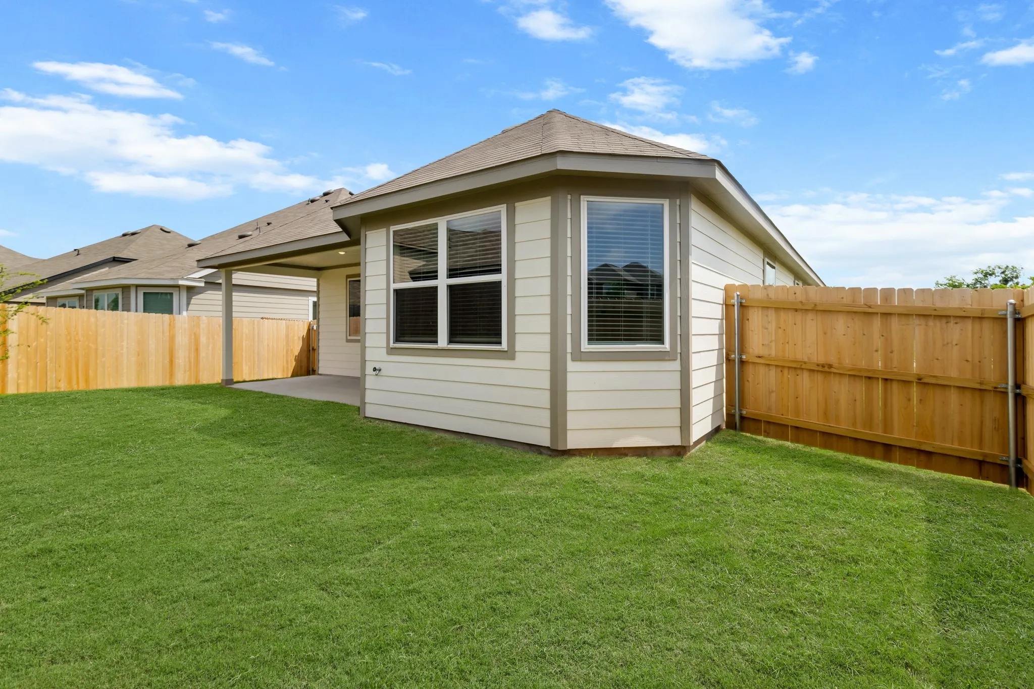Single Family Residence For Sale in Tarrant County , 10656 Stag Lane, Fort Worth, Texas 76036, 3 Bedroom, 2 Bathroom, 2 Garage spaces, 1,516 Sqft, built in 2026, mls#21362772, Real Estate Agent in Fort Worth, Homes For Sale in Tarrant county, Homes For Sale in Fort Worth, Realtor in Fort Worth Texas, Real Estate Brokerage Independent Realty Texas, Luminita Cordes Realtor