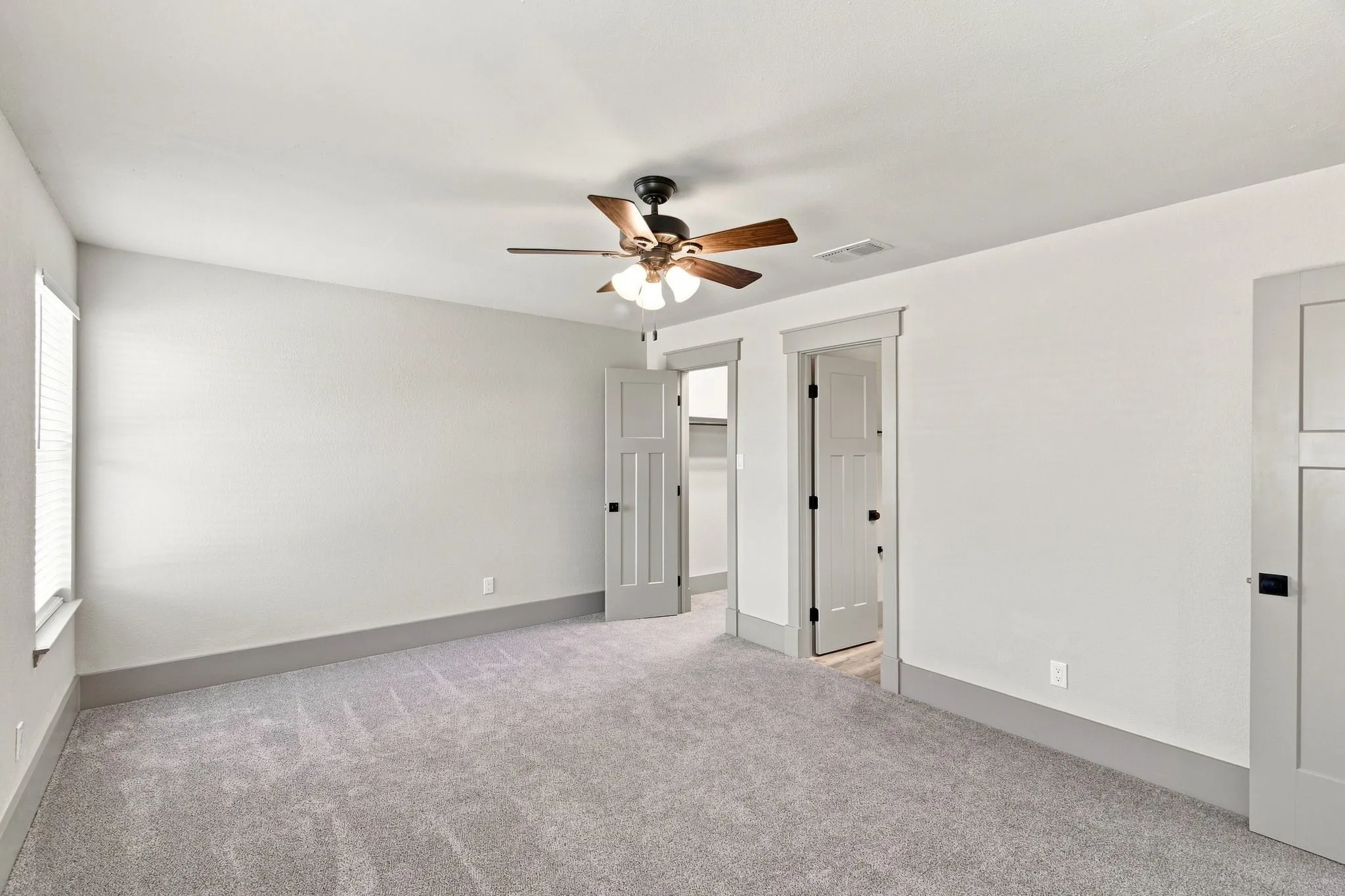 Single Family Residence For Sale in Tarrant County , 2063 Palomino Trail, Keller, Texas 76248, 3 Bedroom, 2 Bathroom, 2 Garage spaces, 1,191 Sqft, built in 1991, mls#21361392, Real Estate Agent in Keller, Homes For Sale in Tarrant county, Homes For Sale in Keller, Realtor in Keller Texas, Real Estate Brokerage Independent Realty Texas, Luminita Cordes Realtor
