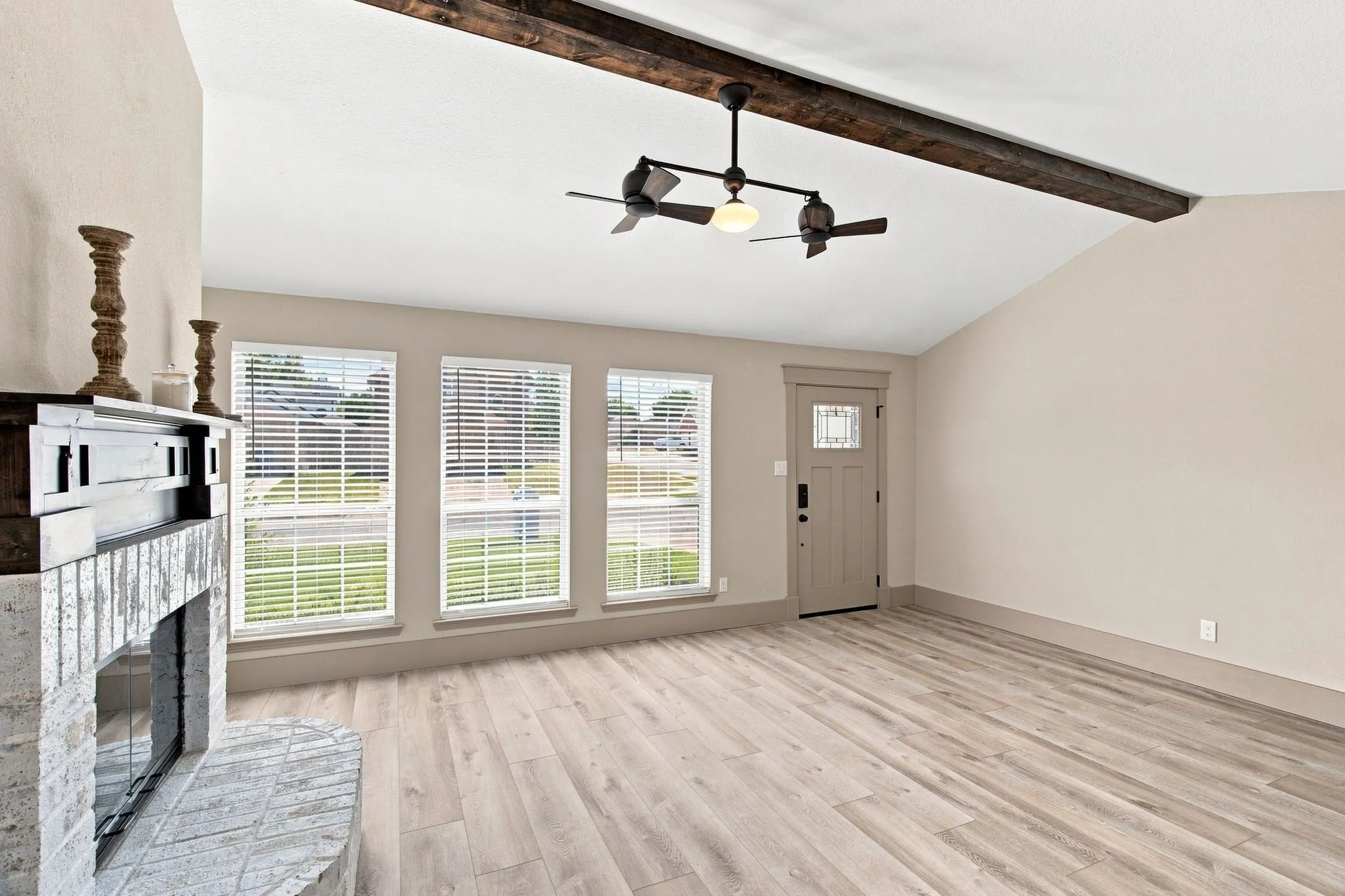 Single Family Residence For Sale in Tarrant County , 2063 Palomino Trail, Keller, Texas 76248, 3 Bedroom, 2 Bathroom, 2 Garage spaces, 1,191 Sqft, built in 1991, mls#21361392, Real Estate Agent in Keller, Homes For Sale in Tarrant county, Homes For Sale in Keller, Realtor in Keller Texas, Real Estate Brokerage Independent Realty Texas, Luminita Cordes Realtor