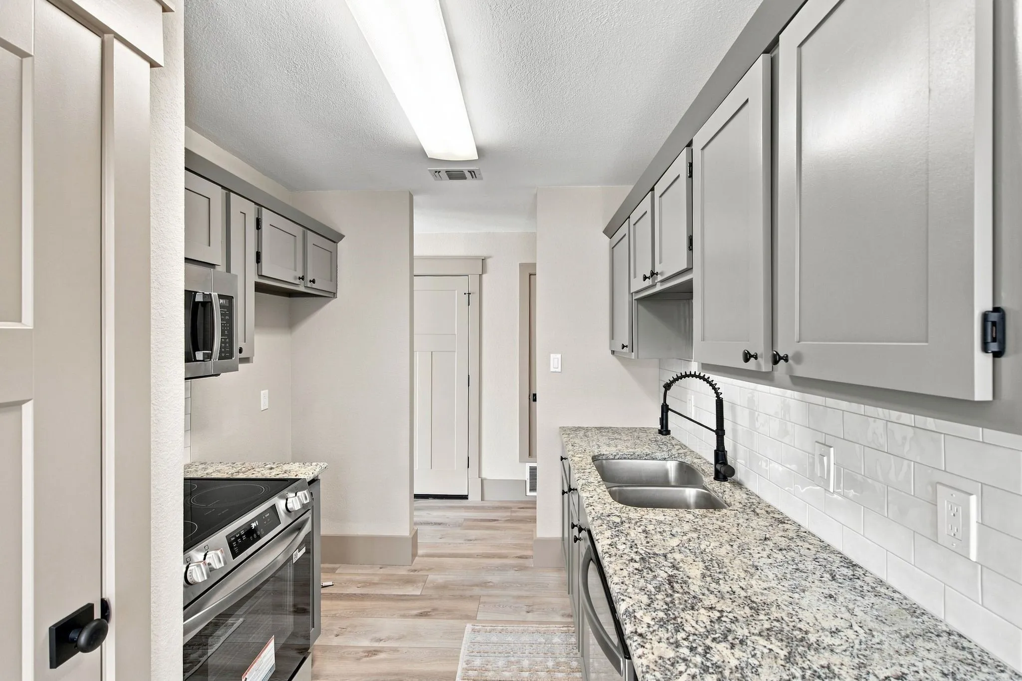 Single Family Residence For Sale in Tarrant County , 2063 Palomino Trail, Keller, Texas 76248, 3 Bedroom, 2 Bathroom, 2 Garage spaces, 1,191 Sqft, built in 1991, mls#21361392, Real Estate Agent in Keller, Homes For Sale in Tarrant county, Homes For Sale in Keller, Realtor in Keller Texas, Real Estate Brokerage Independent Realty Texas, Luminita Cordes Realtor