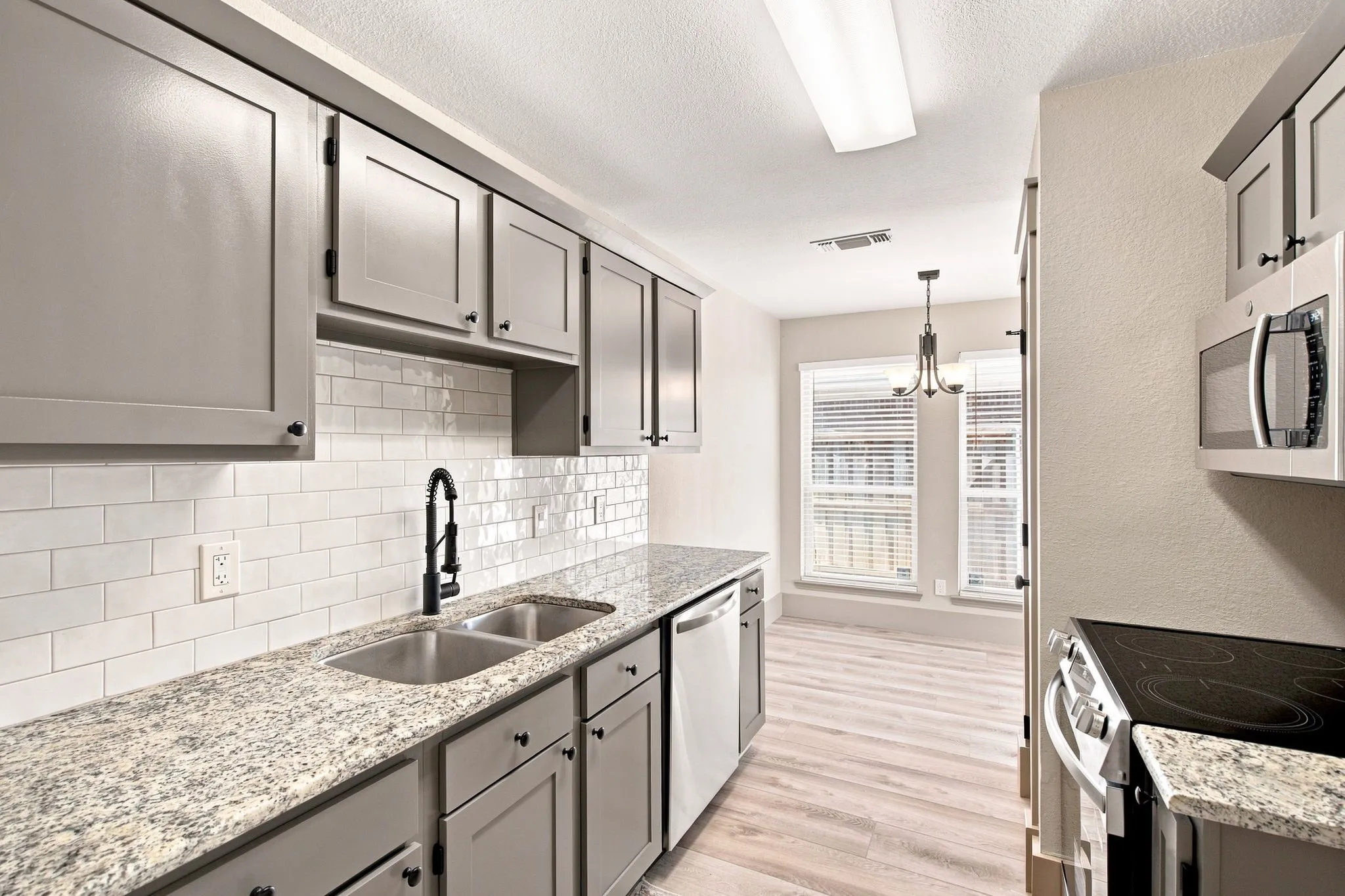 Single Family Residence For Sale in Tarrant County , 2063 Palomino Trail, Keller, Texas 76248, 3 Bedroom, 2 Bathroom, 2 Garage spaces, 1,191 Sqft, built in 1991, mls#21361392, Real Estate Agent in Keller, Homes For Sale in Tarrant county, Homes For Sale in Keller, Realtor in Keller Texas, Real Estate Brokerage Independent Realty Texas, Luminita Cordes Realtor