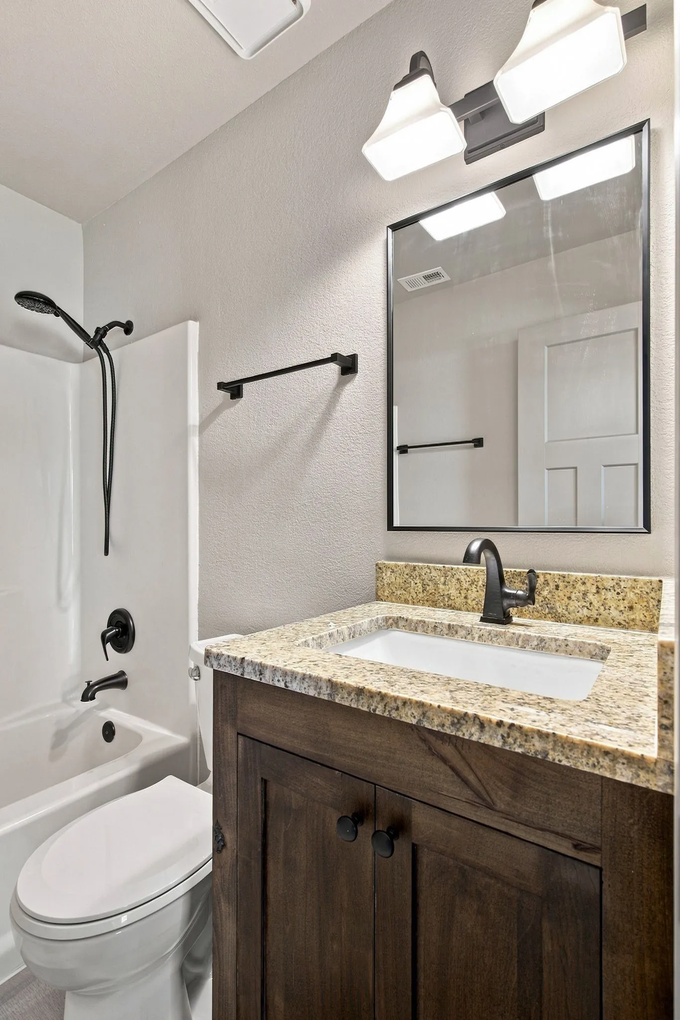 Single Family Residence For Sale in Tarrant County , 2063 Palomino Trail, Keller, Texas 76248, 3 Bedroom, 2 Bathroom, 2 Garage spaces, 1,191 Sqft, built in 1991, mls#21361392, Real Estate Agent in Keller, Homes For Sale in Tarrant county, Homes For Sale in Keller, Realtor in Keller Texas, Real Estate Brokerage Independent Realty Texas, Luminita Cordes Realtor