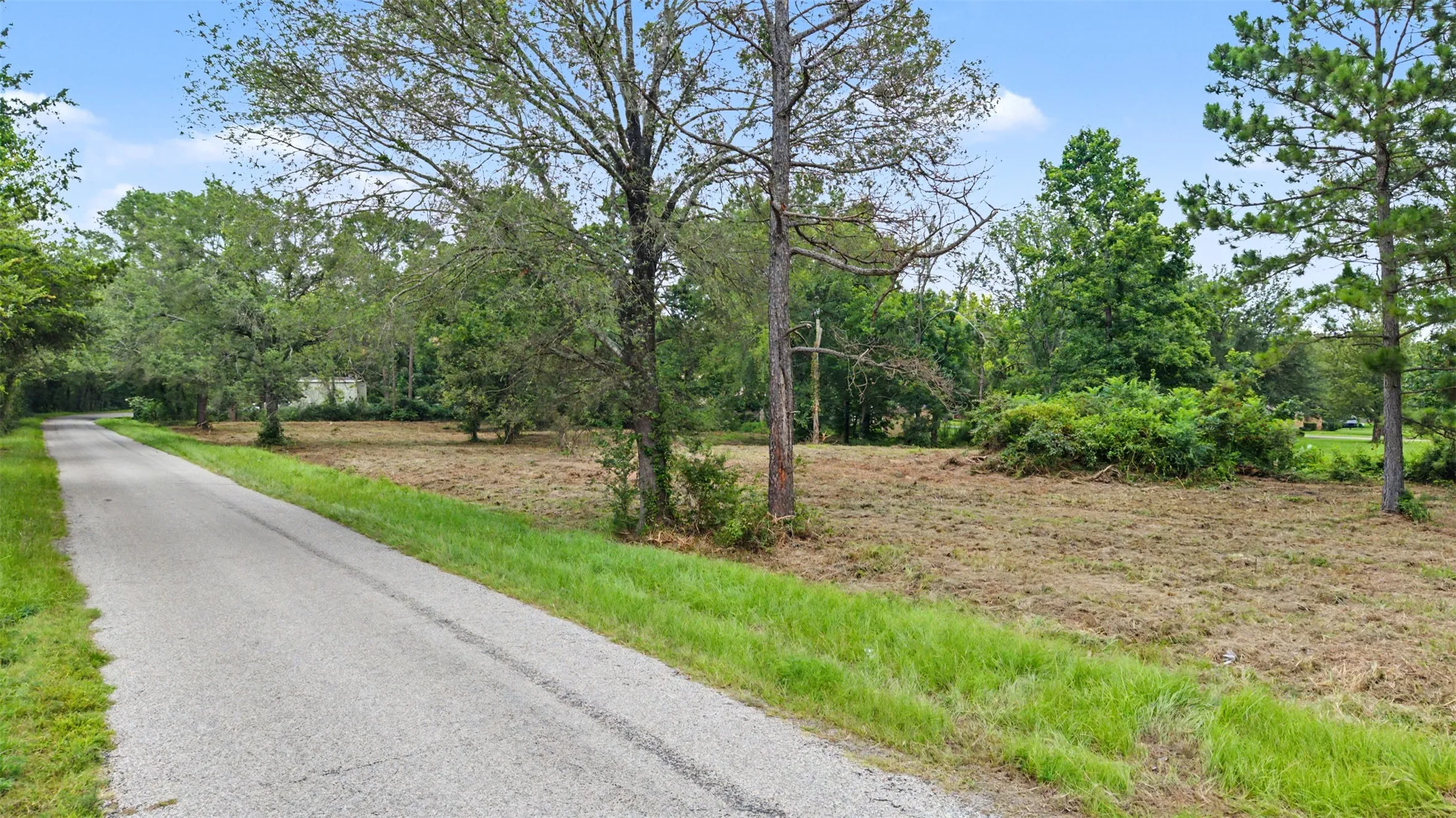 Unimproved Land For Sale in Morris County , TBD Hazelwood Dr, Naples, Texas 75568, 0, 0, Garage spaces, 0 Sqft, built in 0, Price $35,000, mls#21362775, Real Estate Agent in Naples, Homes For Sale in Morris county, Homes For Sale in Naples, Realtor in Naples Texas, Real Estate Brokerage Independent Realty Texas, Luminita Cordes Realtor