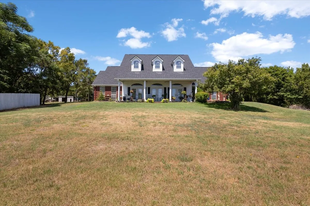 Farm For Sale in Cherokee County , 2096 County Road 3432, Bullard, Texas 75757, 3 Bedroom, 3 Bathroom, 3 Garage spaces, 4,100 Sqft, built in 1998, Price $949,500, mls#21362780, Real Estate Agent in Bullard, Homes For Sale in Cherokee county, Homes For Sale in Bullard, Realtor in Bullard Texas, Real Estate Brokerage Independent Realty Texas, Luminita Cordes Realtor