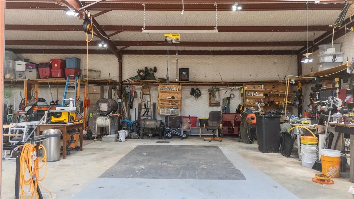 Farm For Sale in Cherokee County , 2096 County Road 3432, Bullard, Texas 75757, 3 Bedroom, 3 Bathroom, 3 Garage spaces, 4,100 Sqft, built in 1998, Price $949,500, mls#21362780, Real Estate Agent in Bullard, Homes For Sale in Cherokee county, Homes For Sale in Bullard, Realtor in Bullard Texas, Real Estate Brokerage Independent Realty Texas, Luminita Cordes Realtor