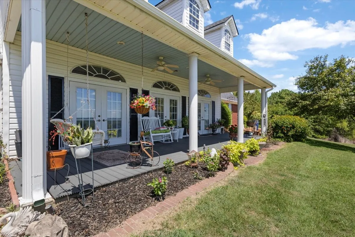Farm For Sale in Cherokee County , 2096 County Road 3432, Bullard, Texas 75757, 3 Bedroom, 3 Bathroom, 3 Garage spaces, 4,100 Sqft, built in 1998, Price $949,500, mls#21362780, Real Estate Agent in Bullard, Homes For Sale in Cherokee county, Homes For Sale in Bullard, Realtor in Bullard Texas, Real Estate Brokerage Independent Realty Texas, Luminita Cordes Realtor