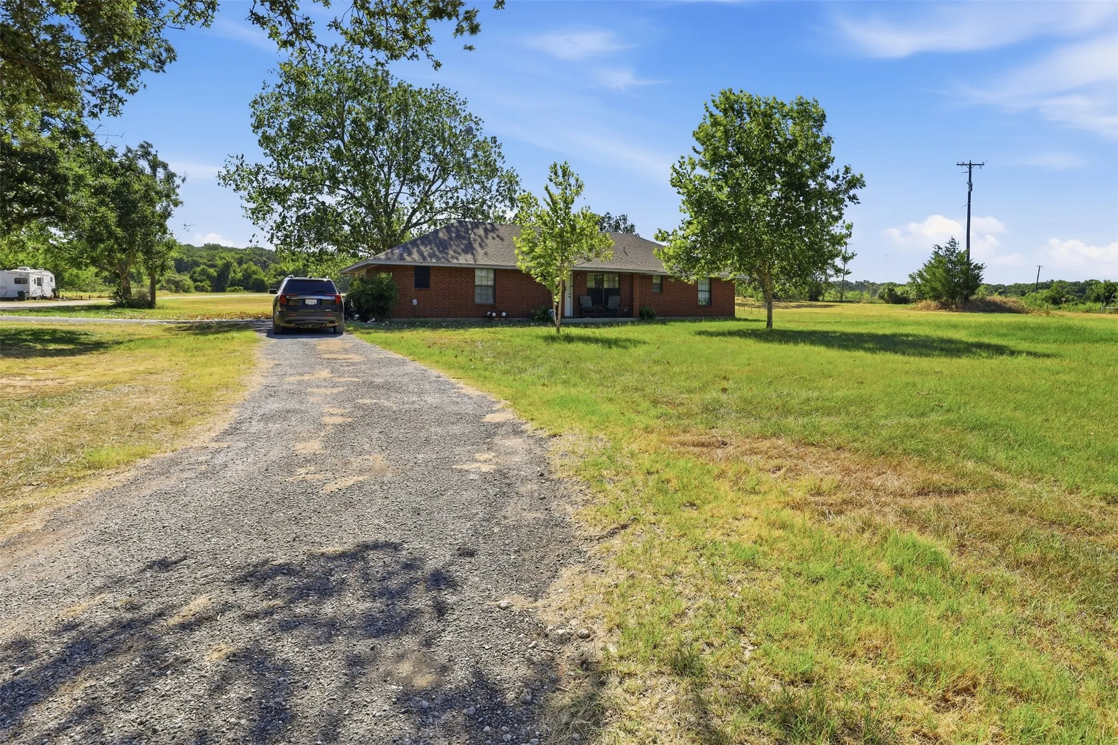 Single Family Residence For Sale in Johnson County , 1141 County Road 426, Cleburne, Texas 76031, 3 Bedroom, 2 Bathroom, 2 Garage spaces, 1,409 Sqft, built in 1972, Price $949,000, mls#21362786, Real Estate Agent in Cleburne, Homes For Sale in Johnson county, Homes For Sale in Cleburne, Realtor in Cleburne Texas, Real Estate Brokerage Independent Realty Texas, Luminita Cordes Realtor