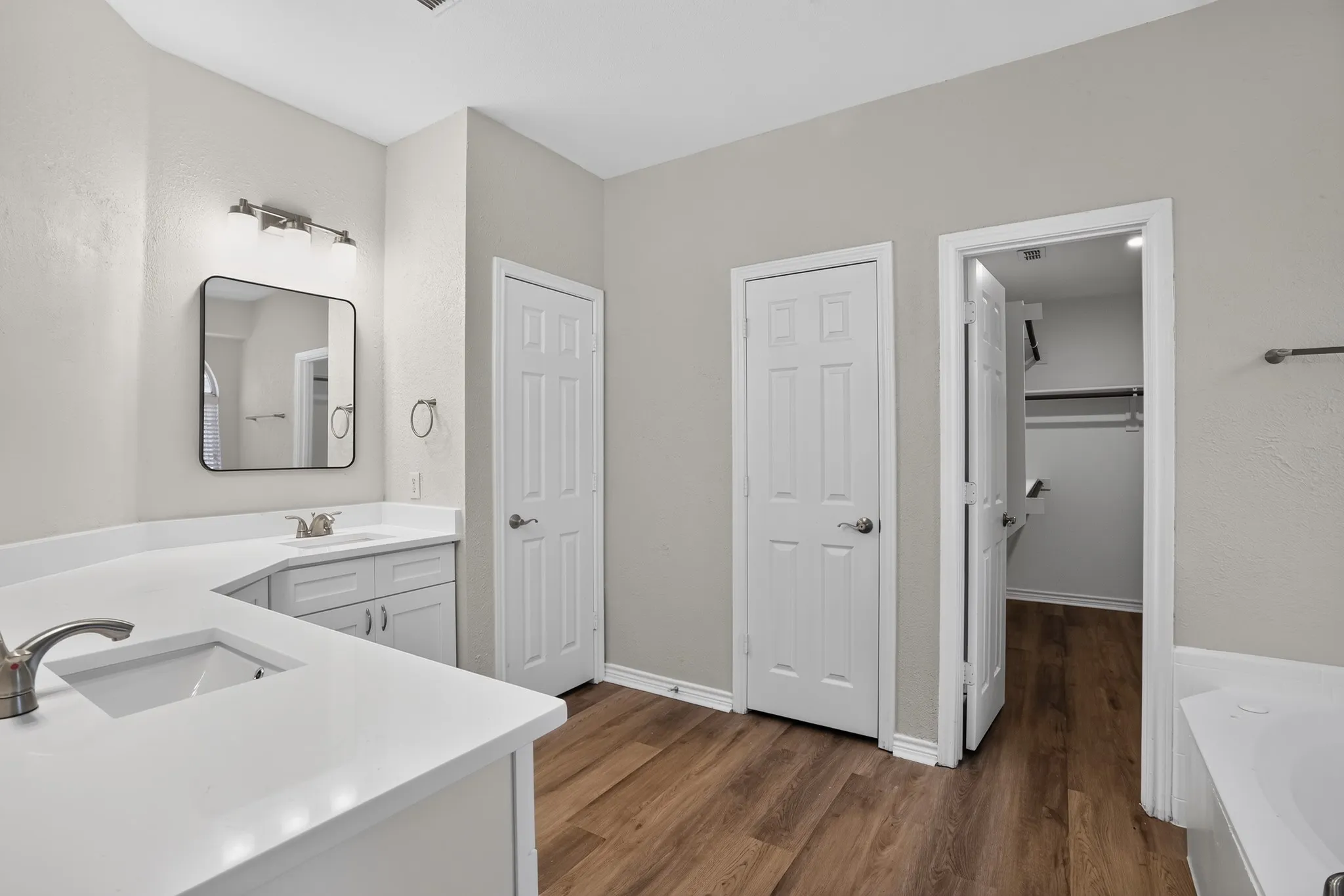 Single Family Residence For Sale in Tarrant County , 7405 Sweet Meadows Drive, Fort Worth, Texas 76123, 5 Bedroom, 4 Bathroom, 2 Garage spaces, 3,506 Sqft, built in 2001, mls#21362740, Real Estate Agent in Fort Worth, Homes For Sale in Tarrant county, Homes For Sale in Fort Worth, Realtor in Fort Worth Texas, Real Estate Brokerage Independent Realty Texas, Luminita Cordes Realtor