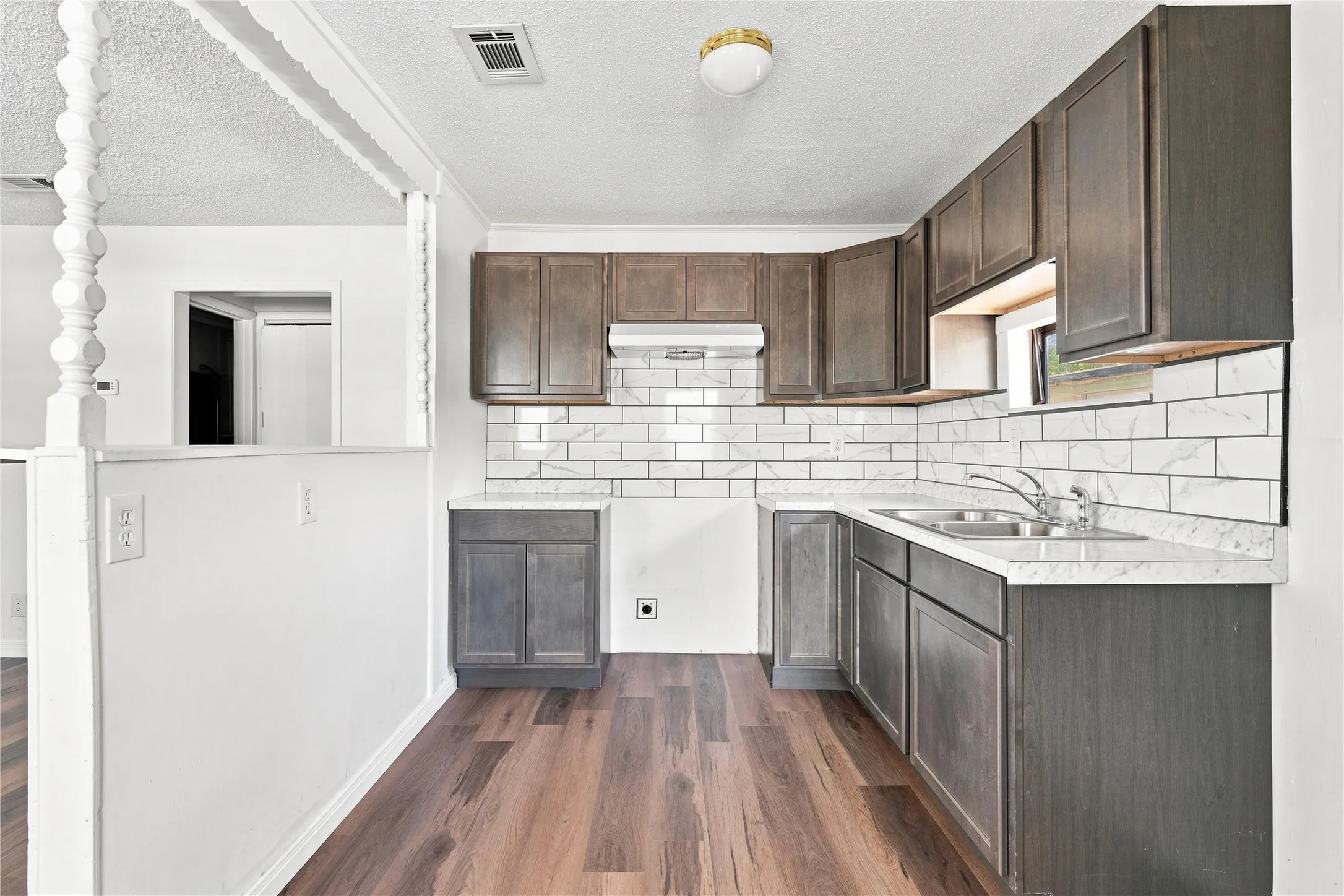 Single Family Residence For Sale in Mc Lennan County , 1818 WILLIS Lane, Bellmead, Texas 76704, 2 Bedroom, 2 Bathroom, Garage spaces, 1,200 Sqft, built in 1983, Price $160,000, mls#21362746, Real Estate Agent in Bellmead, Homes For Sale in Mc Lennan county, Homes For Sale in Bellmead, Realtor in Bellmead Texas, Real Estate Brokerage Independent Realty Texas, Luminita Cordes Realtor