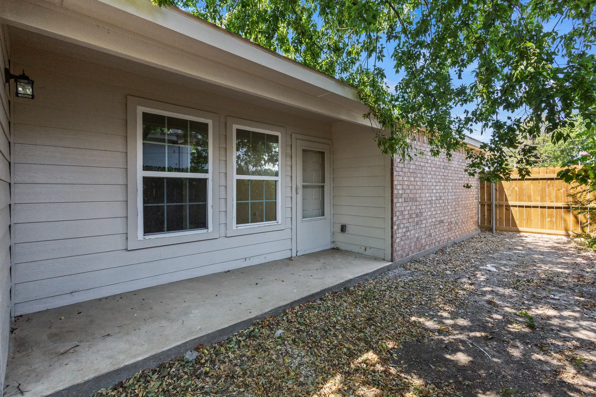 Single Family Residence For Sale in Dallas County , 4920 S Peachtree Road, Balch Springs, Texas 75180, 4 Bedroom, 2 Bathroom, 2 Garage spaces, 1,546 Sqft, built in 2017, mls#21362794, Real Estate Agent in Balch Springs, Homes For Sale in Dallas county, Homes For Sale in Balch Springs, Realtor in Balch Springs Texas, Real Estate Brokerage Independent Realty Texas, Luminita Cordes Realtor