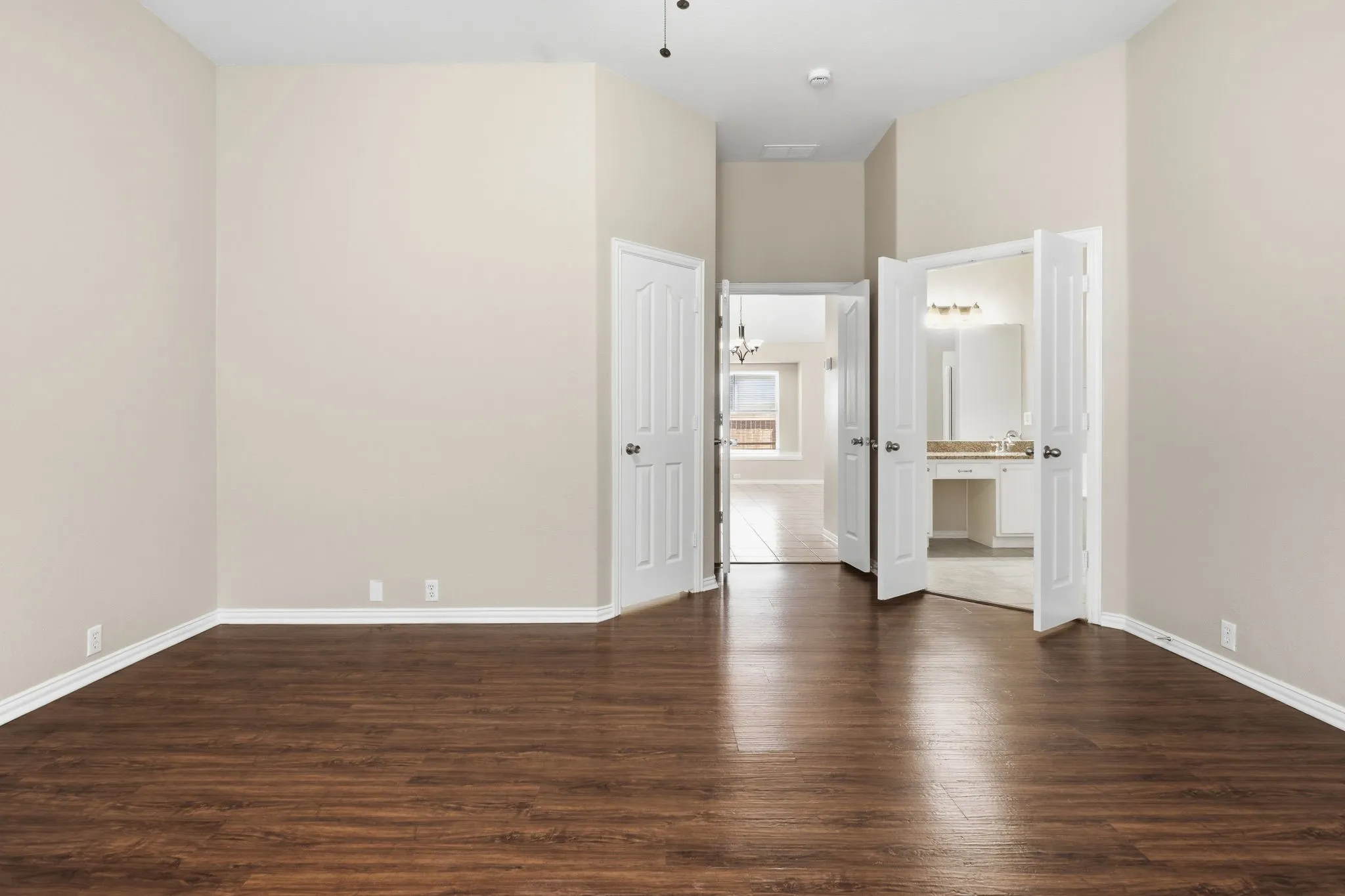 Single Family Residence For Sale in Tarrant County , 636 Brooks Street, Crowley, Texas 76036, 4 Bedroom, 2 Bathroom, 2 Garage spaces, 2,048 Sqft, built in 2006, mls#21359786, Real Estate Agent in Crowley, Homes For Sale in Tarrant county, Homes For Sale in Crowley, Realtor in Crowley Texas, Real Estate Brokerage Independent Realty Texas, Luminita Cordes Realtor