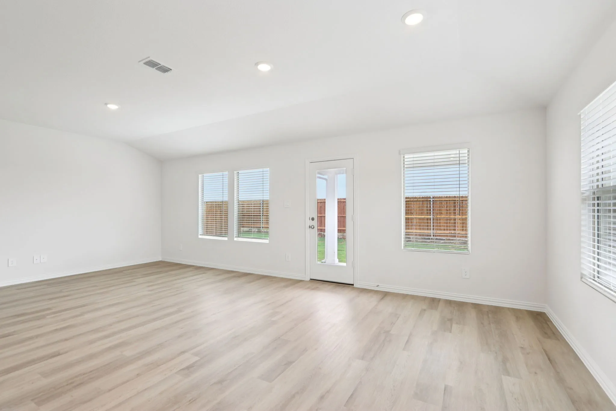 Photo is not of the actual home, but is an inspirational photo of builder’s model home and may depict options, furnishings, and/or decorator features that are not included.