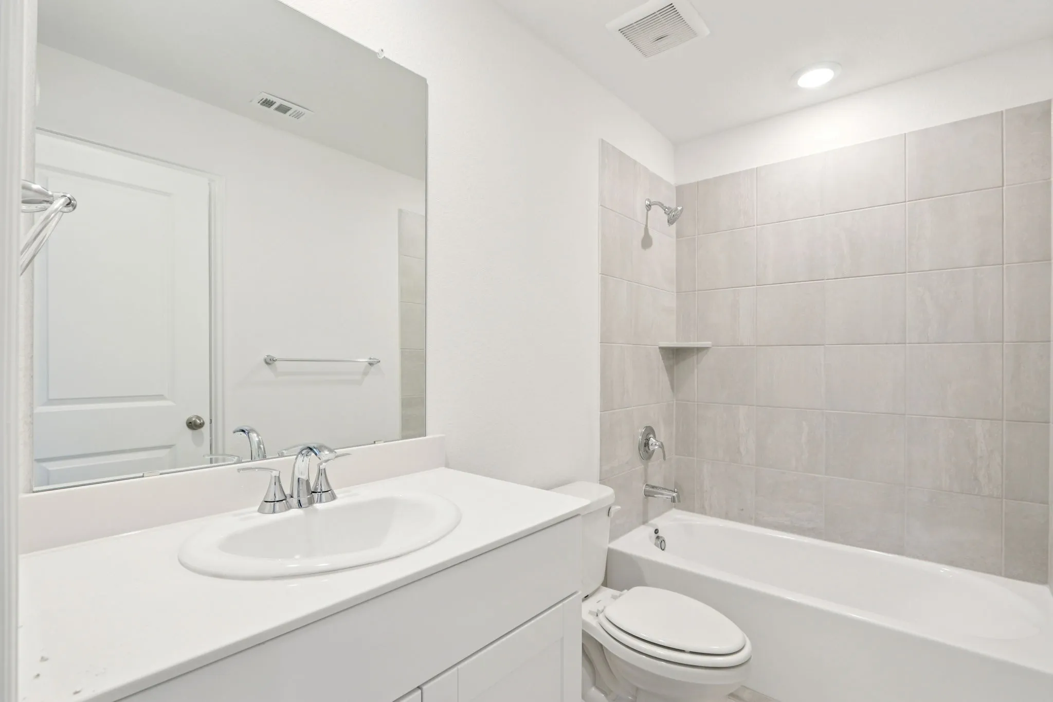 Photo is not of the actual home, but is an inspirational photo of builder’s model home and may depict options, furnishings, and/or decorator features that are not included.