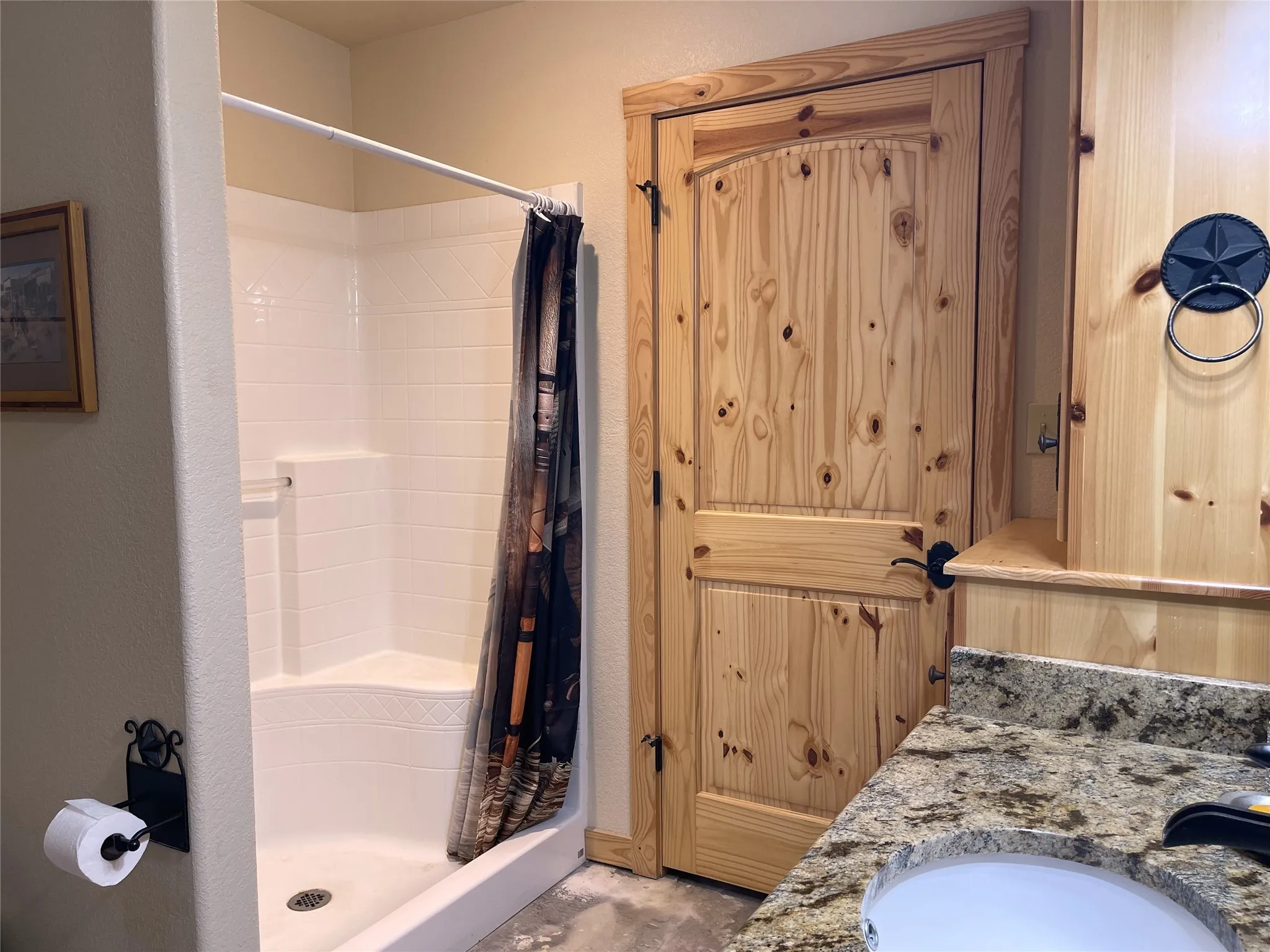 Single Family Residence For Sale in Freestone County , 110 Private Road 749, Donie, Texas 75838, 3 Bedroom, 3 Bathroom, Garage spaces, 2,148 Sqft, built in 1980, Price $725,000, mls#21361699, Real Estate Agent in Donie, Homes For Sale in Freestone county, Homes For Sale in Donie, Realtor in Donie Texas, Real Estate Brokerage Independent Realty Texas, Luminita Cordes Realtor