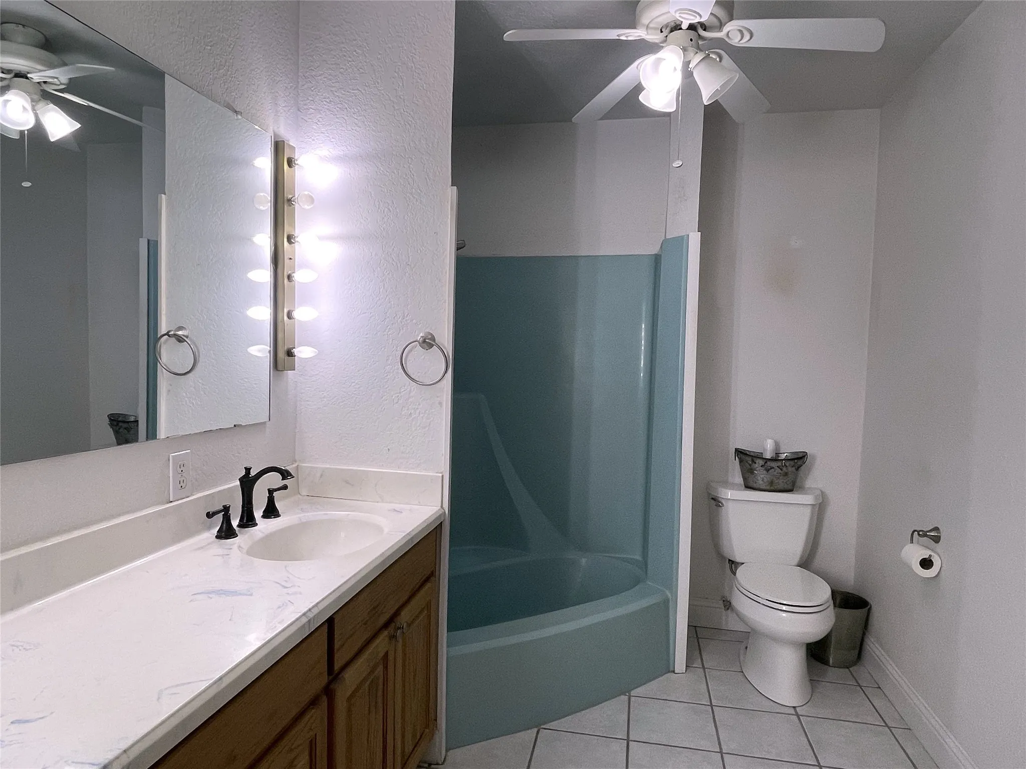 Single Family Residence For Sale in Freestone County , 110 Private Road 749, Donie, Texas 75838, 3 Bedroom, 3 Bathroom, Garage spaces, 2,148 Sqft, built in 1980, Price $725,000, mls#21361699, Real Estate Agent in Donie, Homes For Sale in Freestone county, Homes For Sale in Donie, Realtor in Donie Texas, Real Estate Brokerage Independent Realty Texas, Luminita Cordes Realtor