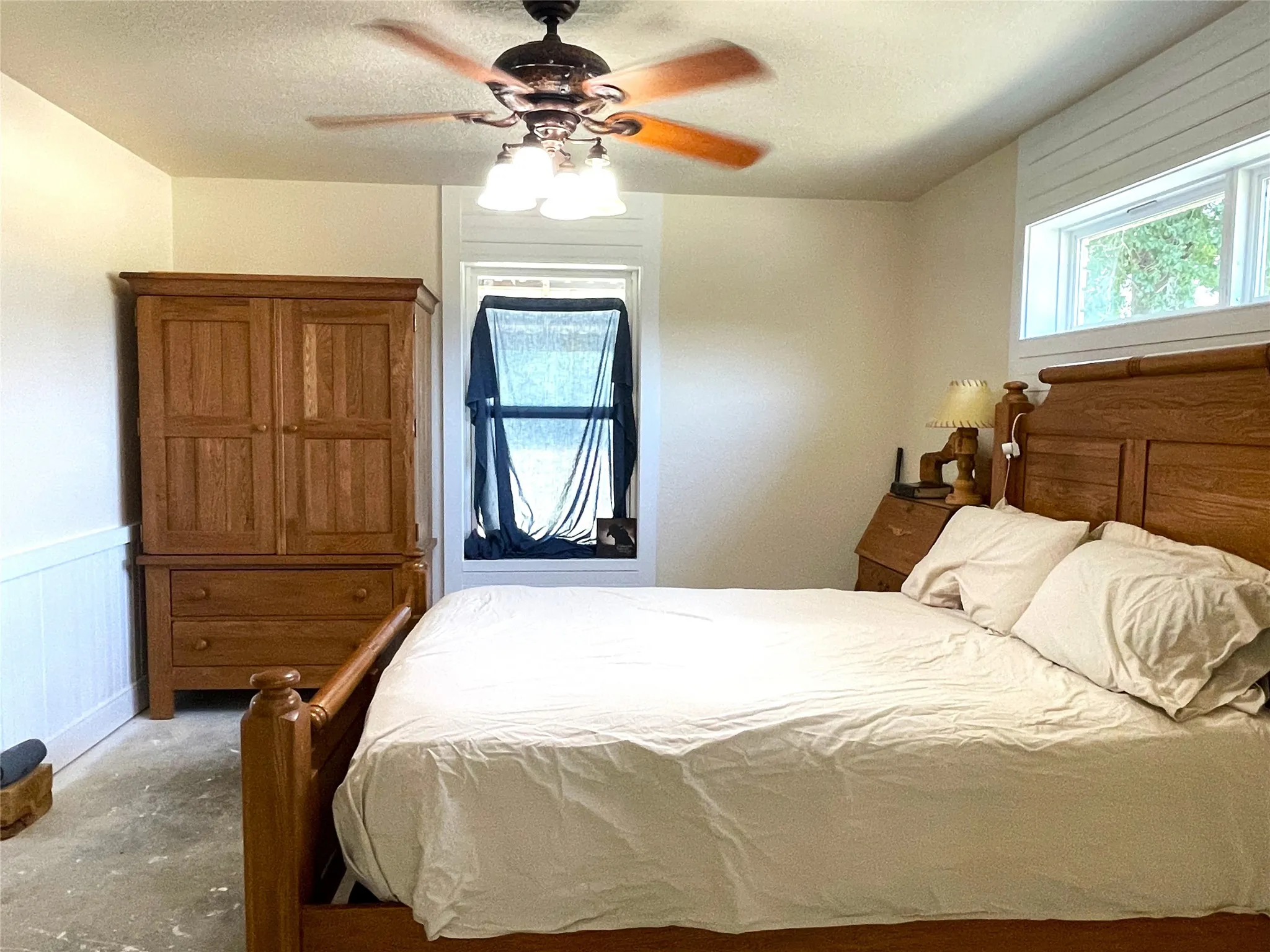 Single Family Residence For Sale in Freestone County , 110 Private Road 749, Donie, Texas 75838, 3 Bedroom, 3 Bathroom, Garage spaces, 2,148 Sqft, built in 1980, Price $725,000, mls#21361699, Real Estate Agent in Donie, Homes For Sale in Freestone county, Homes For Sale in Donie, Realtor in Donie Texas, Real Estate Brokerage Independent Realty Texas, Luminita Cordes Realtor