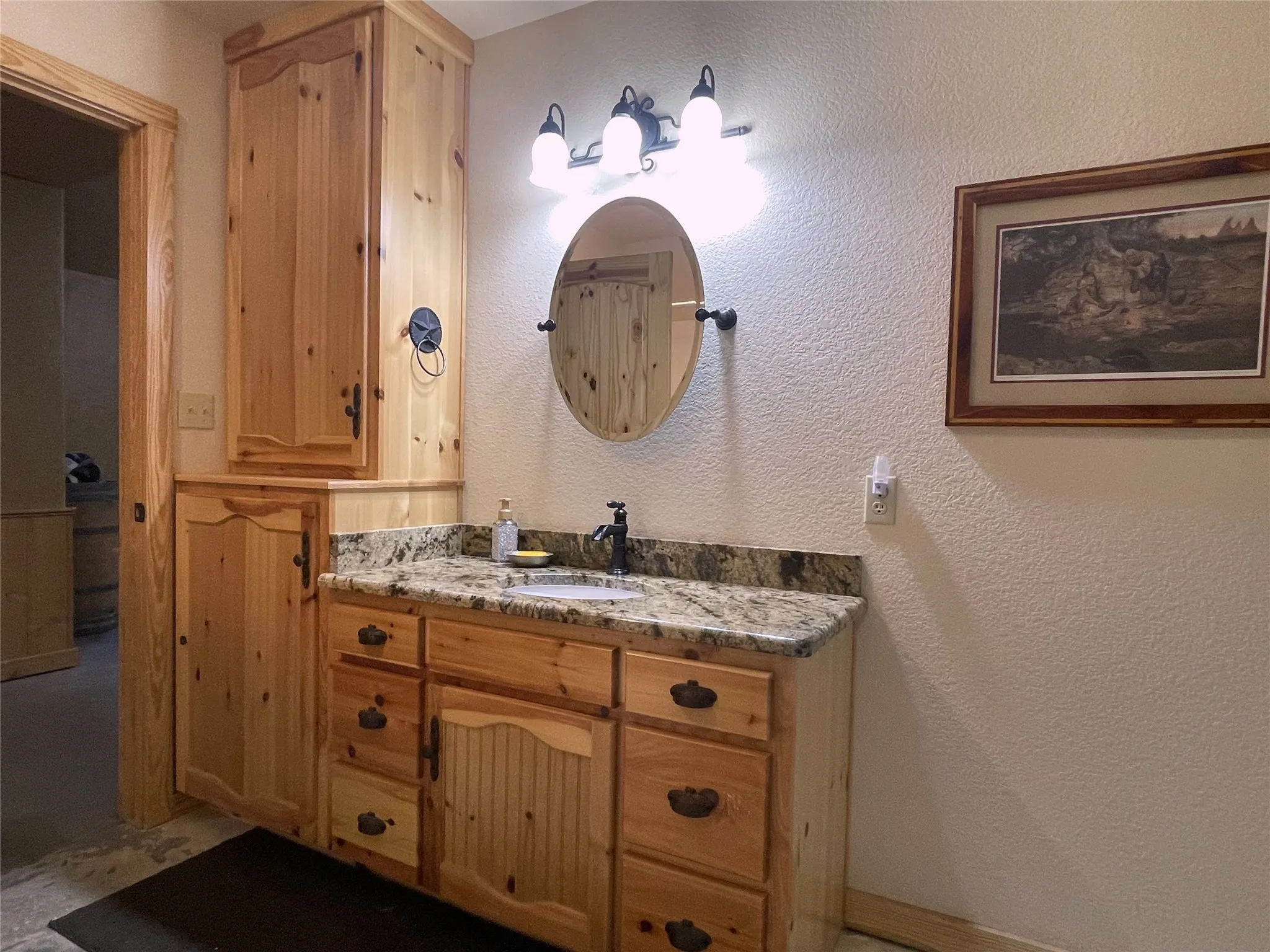 Single Family Residence For Sale in Freestone County , 110 Private Road 749, Donie, Texas 75838, 3 Bedroom, 3 Bathroom, Garage spaces, 2,148 Sqft, built in 1980, Price $725,000, mls#21361699, Real Estate Agent in Donie, Homes For Sale in Freestone county, Homes For Sale in Donie, Realtor in Donie Texas, Real Estate Brokerage Independent Realty Texas, Luminita Cordes Realtor