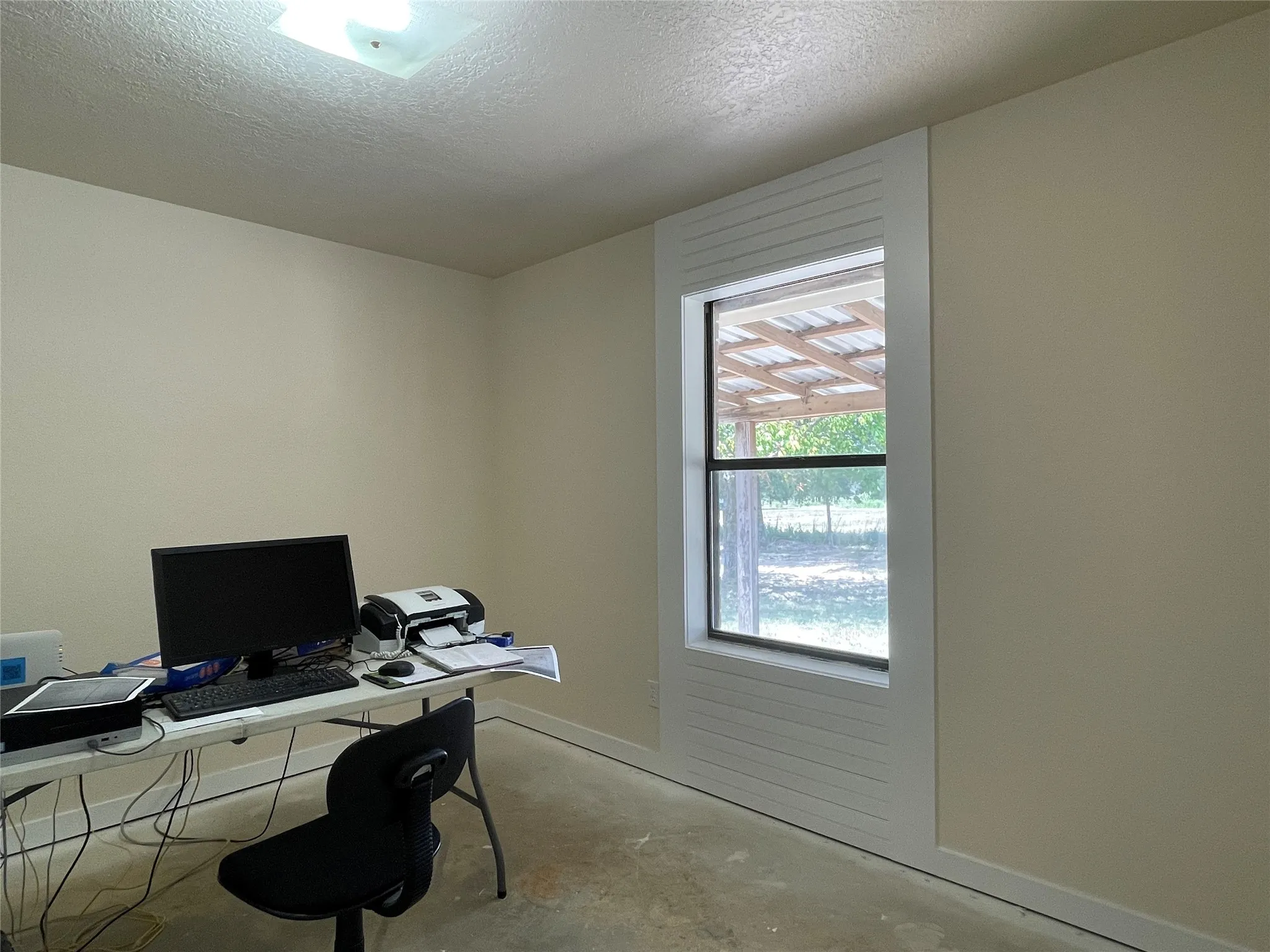 Single Family Residence For Sale in Freestone County , 110 Private Road 749, Donie, Texas 75838, 3 Bedroom, 3 Bathroom, Garage spaces, 2,148 Sqft, built in 1980, Price $725,000, mls#21361699, Real Estate Agent in Donie, Homes For Sale in Freestone county, Homes For Sale in Donie, Realtor in Donie Texas, Real Estate Brokerage Independent Realty Texas, Luminita Cordes Realtor