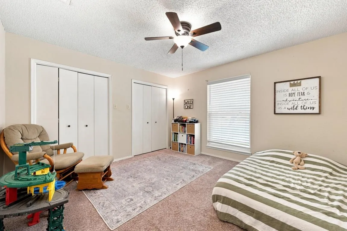 Single Family Residence For Sale in Mc Lennan County , 9909 Forest Shadows Drive, Woodway, Texas 76712, 4 Bedroom, 3 Bathroom, 2 Garage spaces, 2,299 Sqft, built in 1975, mls#21362729, Real Estate Agent in Woodway, Homes For Sale in Mc Lennan county, Homes For Sale in Woodway, Realtor in Woodway Texas, Real Estate Brokerage Independent Realty Texas, Luminita Cordes Realtor