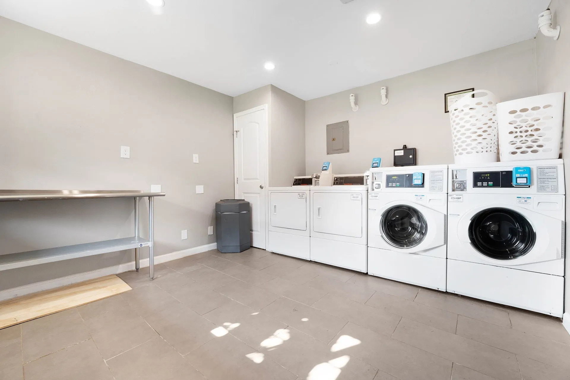 Apartment For Rent in Hunt County , 3430 Sockwell Boulevard 3462, Greenville, Texas 75401, 2 Bedroom, 1 Bathroom, Garage spaces, 920 Sqft, built in 1965, mls#21360126, Real Estate Agent in Greenville, Homes For Rent in Hunt county, Homes For Rent in Greenville, Realtor in Greenville Texas, Real Estate Brokerage Independent Realty Texas, Luminita Cordes Realtor