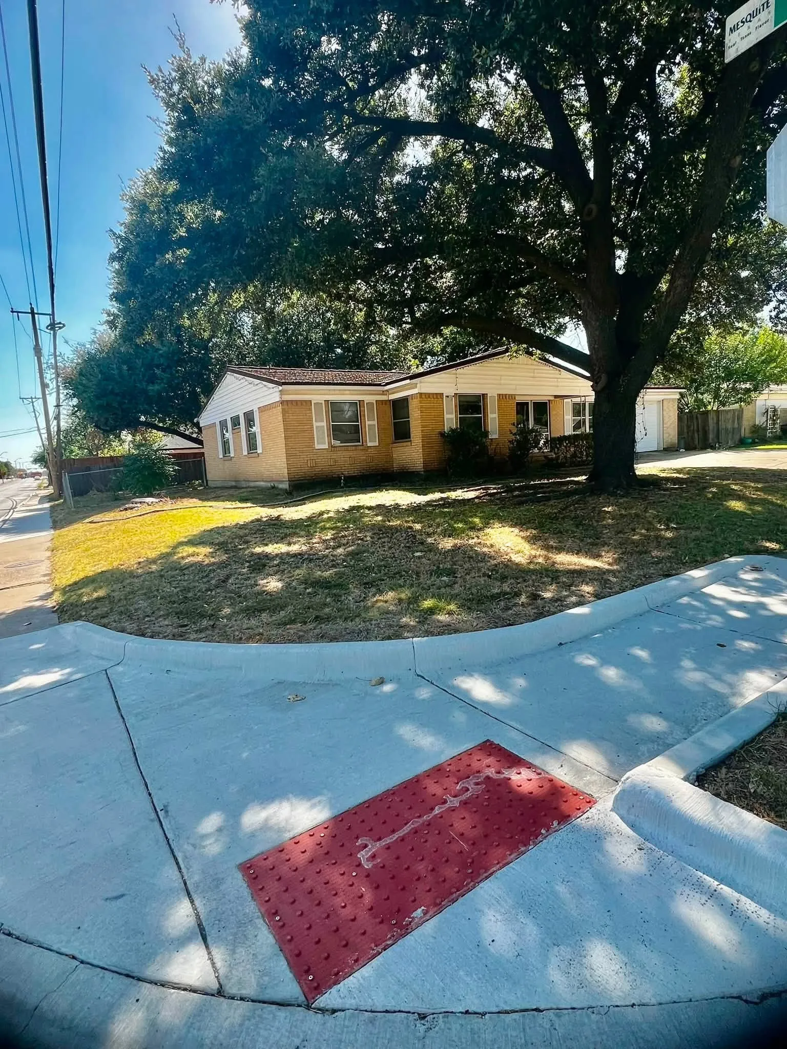 Single Family Residence For Sale in Dallas County , 4703 Bedford Drive, Mesquite, Texas 75150, 3 Bedroom, 2 Bathroom, 1 Garage spaces, 1,348 Sqft, built in 1959, mls#21362821, Real Estate Agent in Mesquite, Homes For Sale in Dallas county, Homes For Sale in Mesquite, Realtor in Mesquite Texas, Real Estate Brokerage Independent Realty Texas, Luminita Cordes Realtor