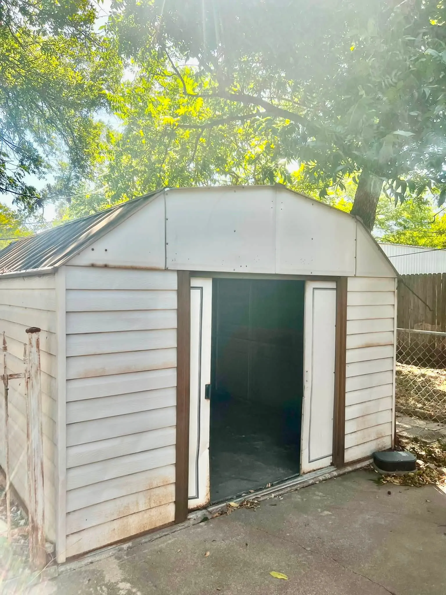 Single Family Residence For Sale in Dallas County , 4703 Bedford Drive, Mesquite, Texas 75150, 3 Bedroom, 2 Bathroom, 1 Garage spaces, 1,348 Sqft, built in 1959, mls#21362821, Real Estate Agent in Mesquite, Homes For Sale in Dallas county, Homes For Sale in Mesquite, Realtor in Mesquite Texas, Real Estate Brokerage Independent Realty Texas, Luminita Cordes Realtor