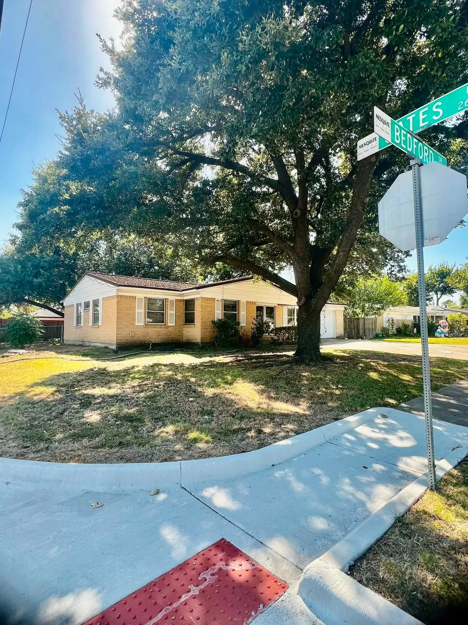 Single Family Residence For Sale in Dallas County , 4703 Bedford Drive, Mesquite, Texas 75150, 3 Bedroom, 2 Bathroom, 1 Garage spaces, 1,348 Sqft, built in 1959, mls#21362821, Real Estate Agent in Mesquite, Homes For Sale in Dallas county, Homes For Sale in Mesquite, Realtor in Mesquite Texas, Real Estate Brokerage Independent Realty Texas, Luminita Cordes Realtor