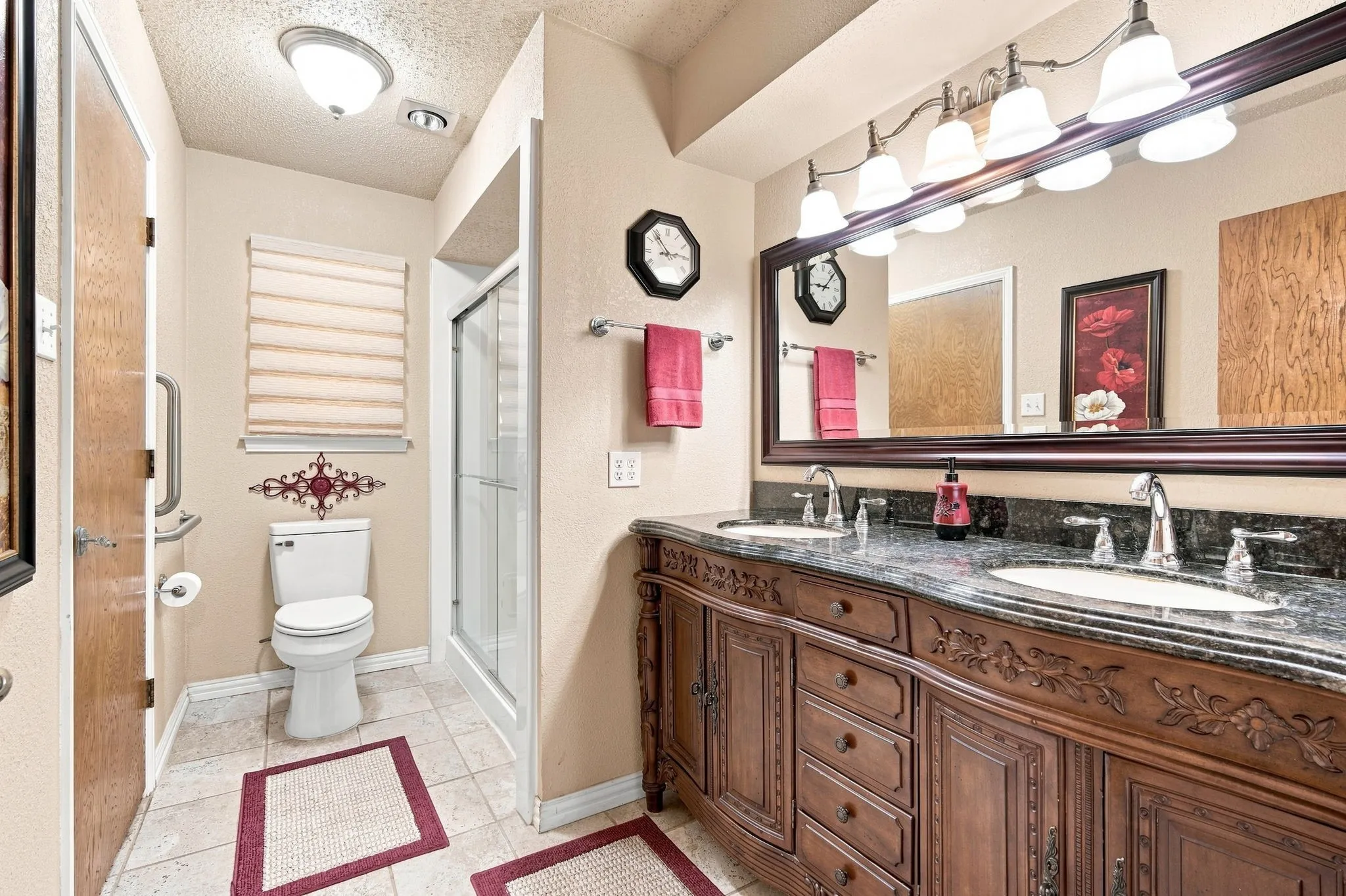 Single Family Residence For Sale in Ellis County , 2310 Louise Lane, Ennis, Texas 75119, 4 Bedroom, 3 Bathroom, 2 Garage spaces, 2,119 Sqft, built in 1976, mls#21361536, Real Estate Agent in Ennis, Homes For Sale in Ellis county, Homes For Sale in Ennis, Realtor in Ennis Texas, Real Estate Brokerage Independent Realty Texas, Luminita Cordes Realtor
