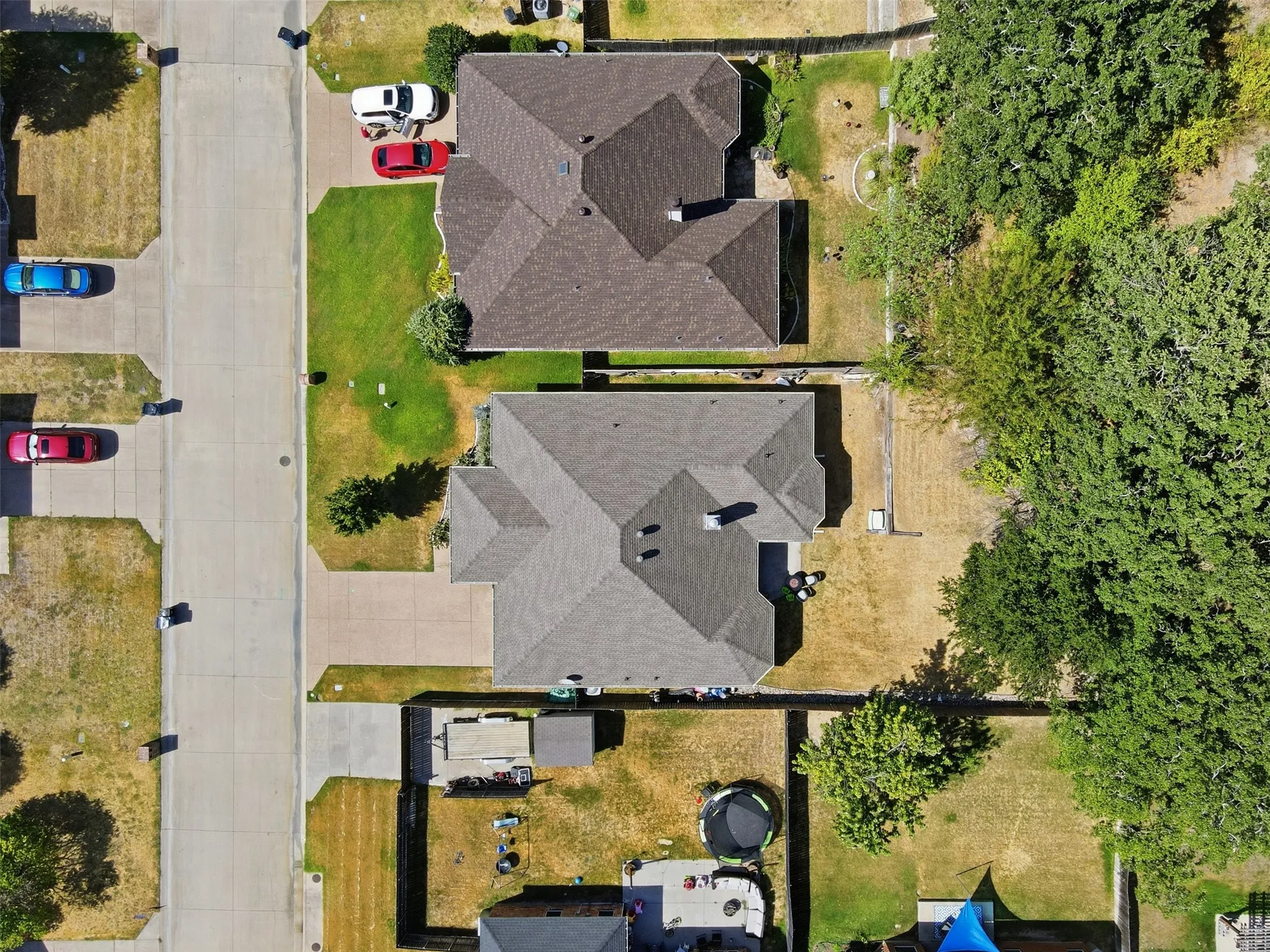 Single Family Residence For Sale in Parker County , 172 Overland Trail, Willow Park, Texas 76087, 4 Bedroom, 2 Bathroom, 2 Garage spaces, 2,057 Sqft, built in 2007, mls#21362684, Real Estate Agent in Willow Park, Homes For Sale in Parker county, Homes For Sale in Willow Park, Realtor in Willow Park Texas, Real Estate Brokerage Independent Realty Texas, Luminita Cordes Realtor