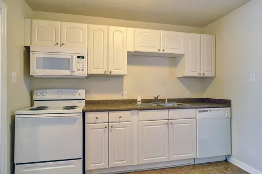 Single Family Residence For Sale in Tarrant County , 3770 Winfield Avenue, Fort Worth, Texas 76109, 4 Bedroom, 2 Bathroom, Garage spaces, 1,368 Sqft, built in 1947, mls#21362828, Real Estate Agent in Fort Worth, Homes For Sale in Tarrant county, Homes For Sale in Fort Worth, Realtor in Fort Worth Texas, Real Estate Brokerage Independent Realty Texas, Luminita Cordes Realtor