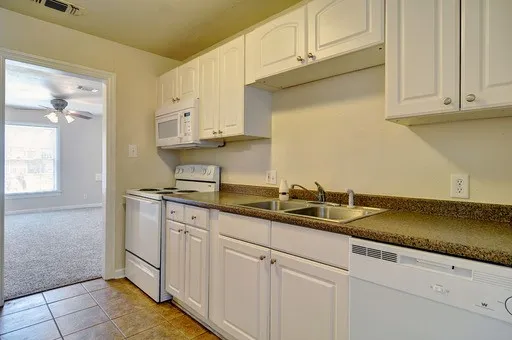 Single Family Residence For Sale in Tarrant County , 3770 Winfield Avenue, Fort Worth, Texas 76109, 4 Bedroom, 2 Bathroom, Garage spaces, 1,368 Sqft, built in 1947, mls#21362828, Real Estate Agent in Fort Worth, Homes For Sale in Tarrant county, Homes For Sale in Fort Worth, Realtor in Fort Worth Texas, Real Estate Brokerage Independent Realty Texas, Luminita Cordes Realtor