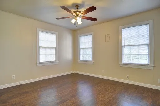 Single Family Residence For Sale in Tarrant County , 3770 Winfield Avenue, Fort Worth, Texas 76109, 4 Bedroom, 2 Bathroom, Garage spaces, 1,368 Sqft, built in 1947, mls#21362828, Real Estate Agent in Fort Worth, Homes For Sale in Tarrant county, Homes For Sale in Fort Worth, Realtor in Fort Worth Texas, Real Estate Brokerage Independent Realty Texas, Luminita Cordes Realtor
