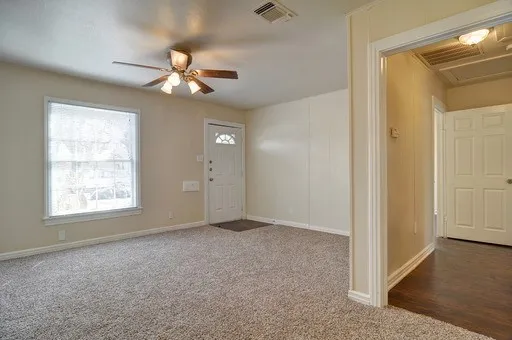 Single Family Residence For Sale in Tarrant County , 3770 Winfield Avenue, Fort Worth, Texas 76109, 4 Bedroom, 2 Bathroom, Garage spaces, 1,368 Sqft, built in 1947, mls#21362828, Real Estate Agent in Fort Worth, Homes For Sale in Tarrant county, Homes For Sale in Fort Worth, Realtor in Fort Worth Texas, Real Estate Brokerage Independent Realty Texas, Luminita Cordes Realtor