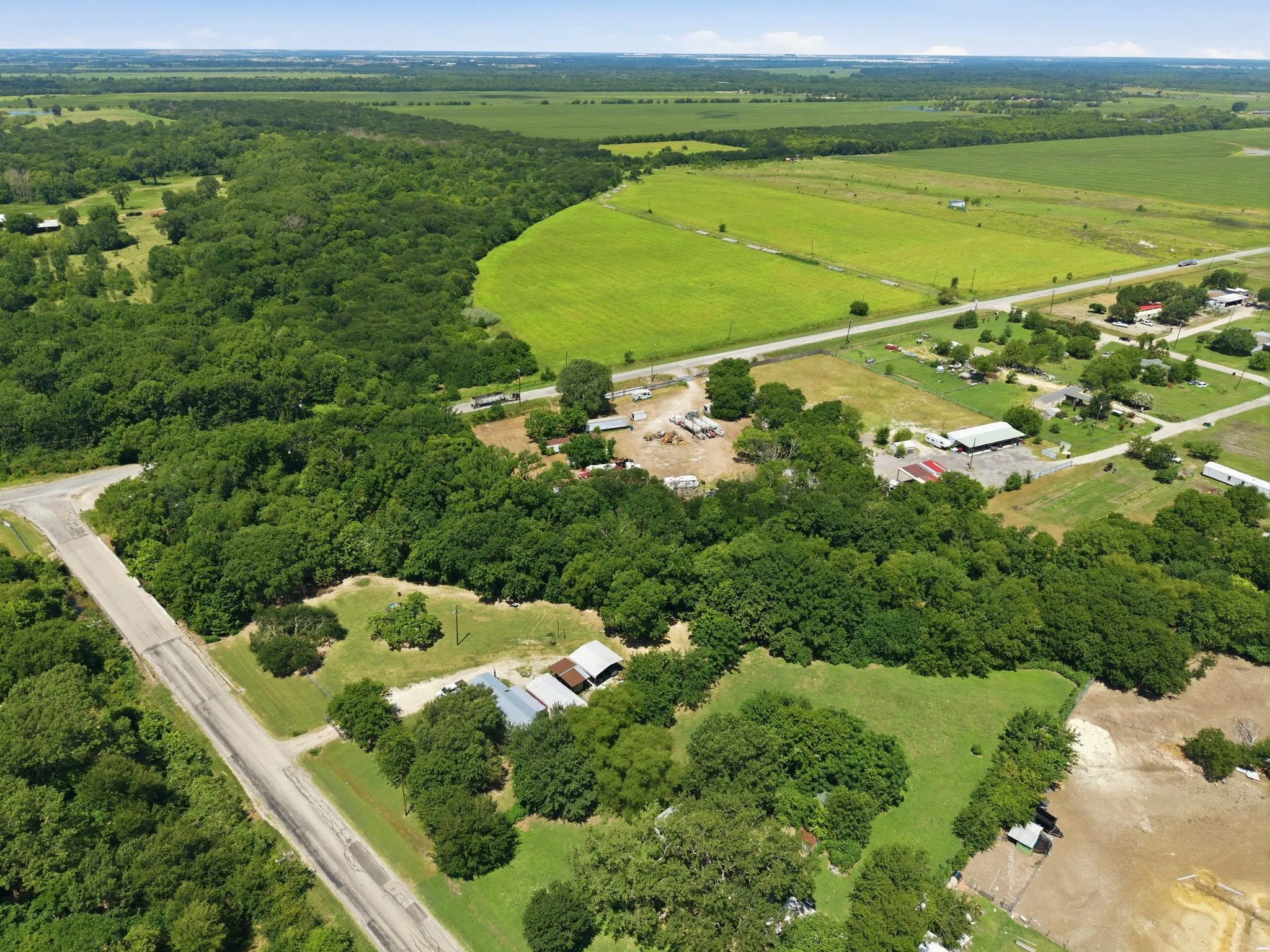Retail For Rent in Dallas County , 3212 Bilindsay Road, Combine, Texas 75159, 0, 0, Garage spaces, 0 Sqft, built in 1940, mls#21362842, Real Estate Agent in Combine, Homes For Rent in Dallas county, Homes For Rent in Combine, Realtor in Combine Texas, Real Estate Brokerage Independent Realty Texas, Luminita Cordes Realtor