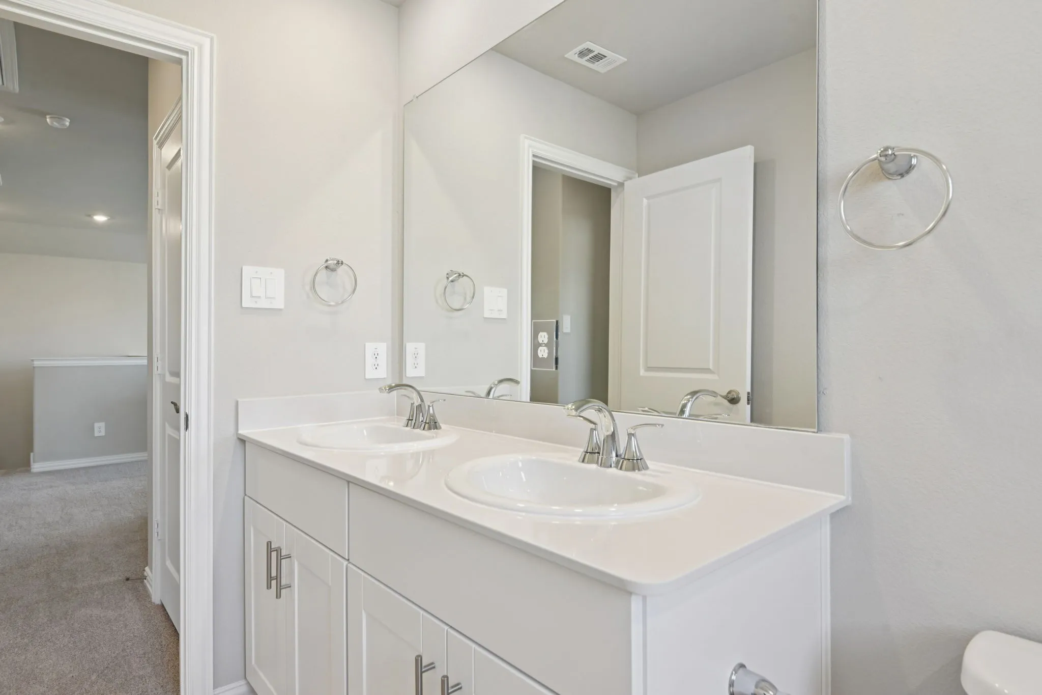Photo is not of the actual home, but is an inspirational photo of builder’s model home and may depict options, furnishings, and/or decorator features that are not included.