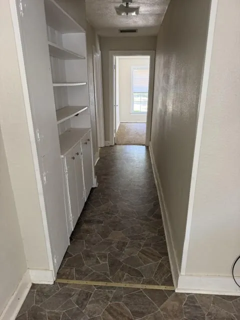 Single Family Residence For Sale in Grayson County , 1033 Lockhart, Sherman, Texas 75092, 3 Bedroom, 2 Bathroom, 1 Garage spaces, 1,273 Sqft, built in 1940, mls#21362623, Real Estate Agent in Sherman, Homes For Sale in Grayson county, Homes For Sale in Sherman, Realtor in Sherman Texas, Real Estate Brokerage Independent Realty Texas, Luminita Cordes Realtor