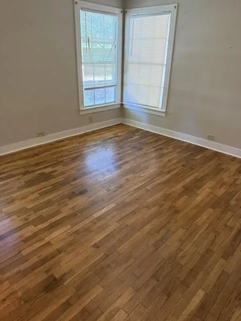 Single Family Residence For Sale in Grayson County , 1033 Lockhart, Sherman, Texas 75092, 3 Bedroom, 2 Bathroom, 1 Garage spaces, 1,273 Sqft, built in 1940, mls#21362623, Real Estate Agent in Sherman, Homes For Sale in Grayson county, Homes For Sale in Sherman, Realtor in Sherman Texas, Real Estate Brokerage Independent Realty Texas, Luminita Cordes Realtor