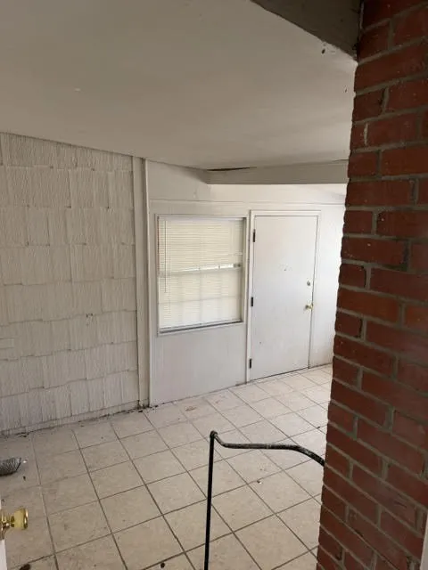 Single Family Residence For Sale in Grayson County , 1033 Lockhart, Sherman, Texas 75092, 3 Bedroom, 2 Bathroom, 1 Garage spaces, 1,273 Sqft, built in 1940, mls#21362623, Real Estate Agent in Sherman, Homes For Sale in Grayson county, Homes For Sale in Sherman, Realtor in Sherman Texas, Real Estate Brokerage Independent Realty Texas, Luminita Cordes Realtor