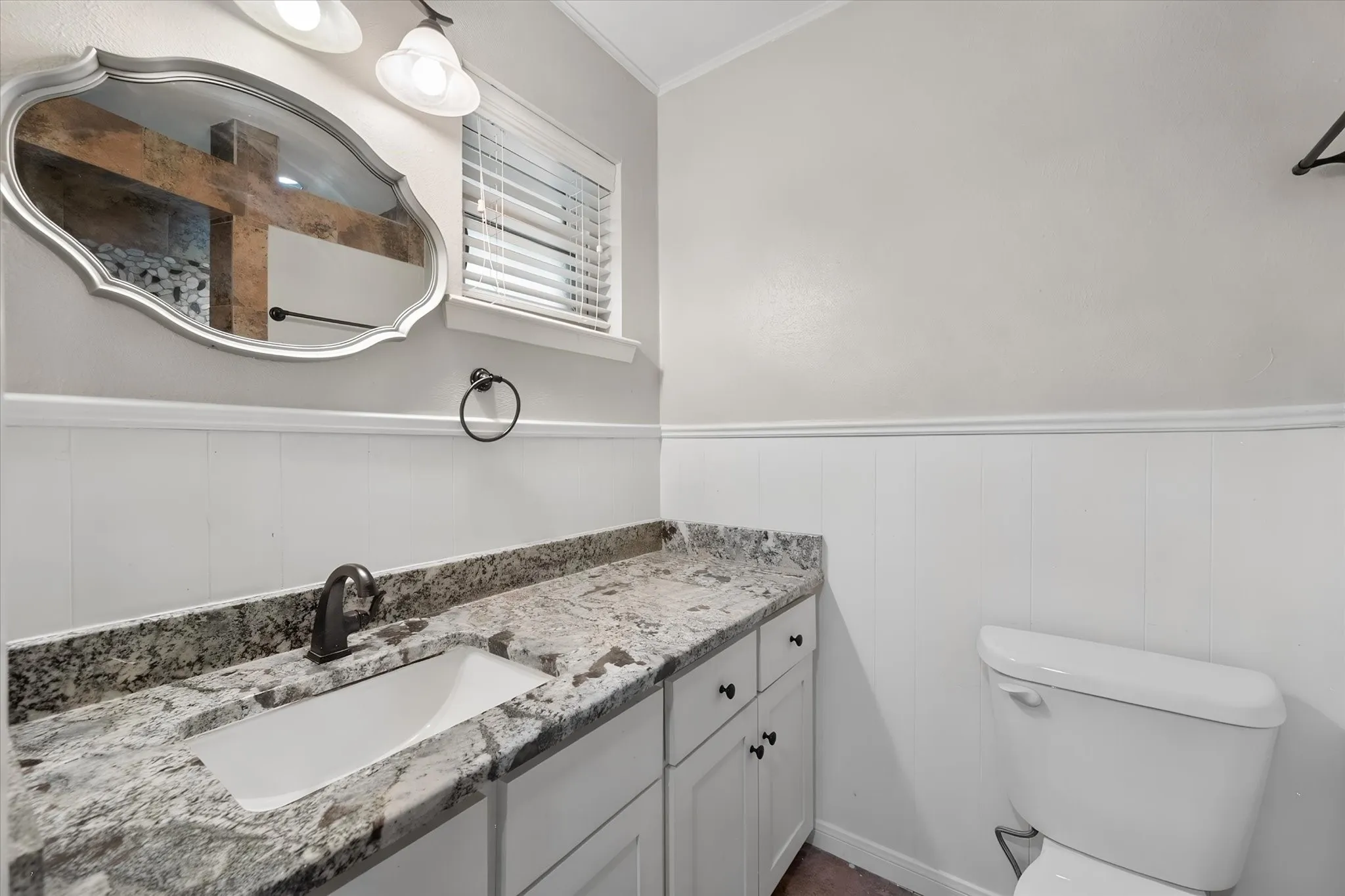 Single Family Residence For Sale in Navarro County , 401 Hutson Drive, Corsicana, Texas 75110, 3 Bedroom, 2 Bathroom, Garage spaces, 1,984 Sqft, built in 1974, mls#21360581, Real Estate Agent in Corsicana, Homes For Sale in Navarro county, Homes For Sale in Corsicana, Realtor in Corsicana Texas, Real Estate Brokerage Independent Realty Texas, Luminita Cordes Realtor