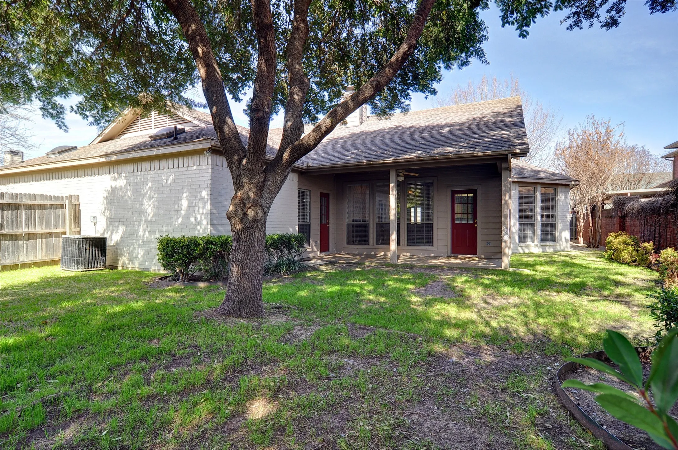 Duplex For Sale in Tarrant County , 6623 Waterwood Trail, Benbrook, Texas 76132, 4 Bedroom, 4 Bathroom, 2 Garage spaces, 0 Sqft, built in 1996, mls#21362854, Real Estate Agent in Benbrook, Homes For Sale in Tarrant county, Homes For Sale in Benbrook, Realtor in Benbrook Texas, Real Estate Brokerage Independent Realty Texas, Luminita Cordes Realtor