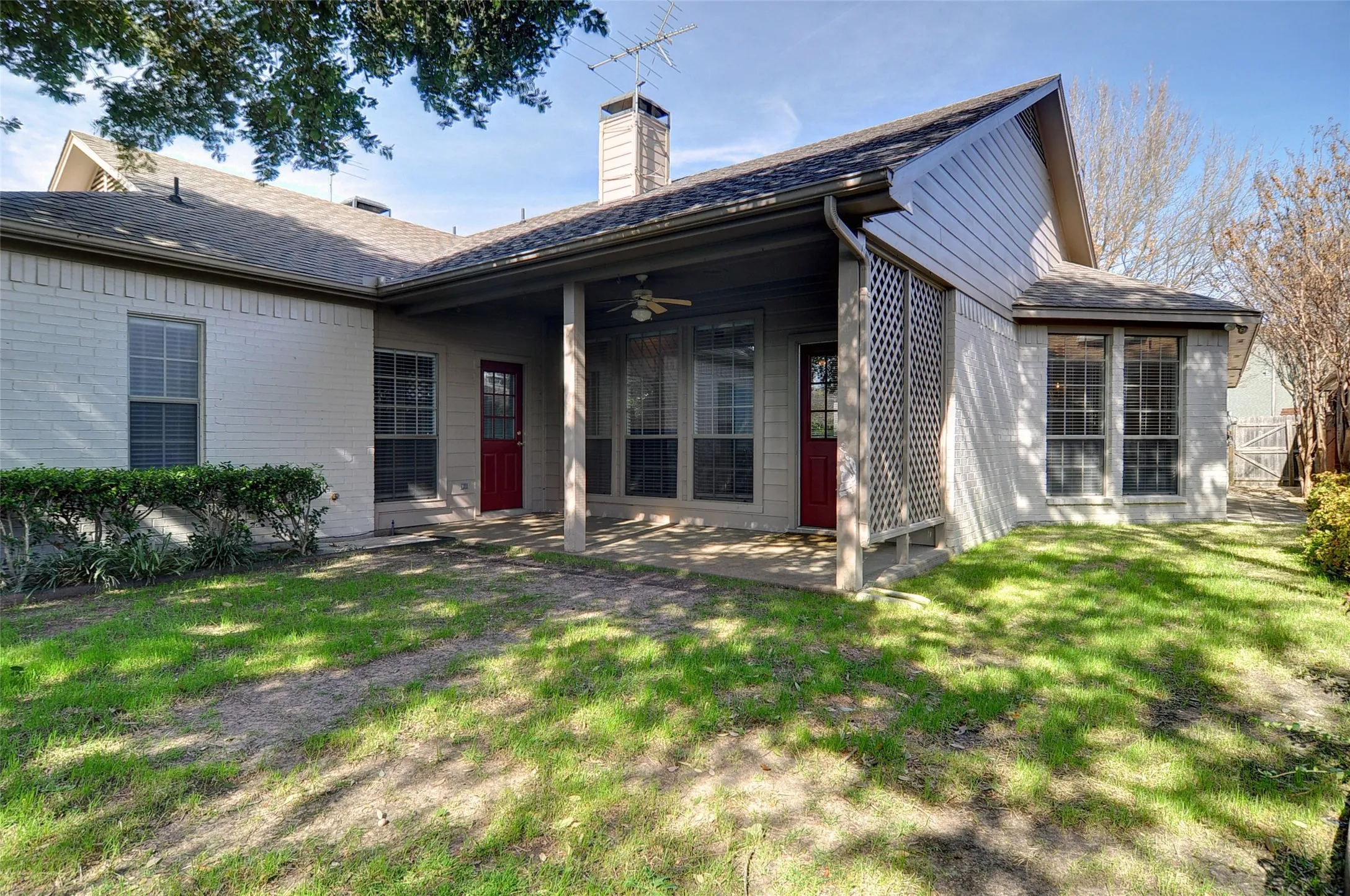Duplex For Sale in Tarrant County , 6623 Waterwood Trail, Benbrook, Texas 76132, 4 Bedroom, 4 Bathroom, 2 Garage spaces, 0 Sqft, built in 1996, mls#21362854, Real Estate Agent in Benbrook, Homes For Sale in Tarrant county, Homes For Sale in Benbrook, Realtor in Benbrook Texas, Real Estate Brokerage Independent Realty Texas, Luminita Cordes Realtor