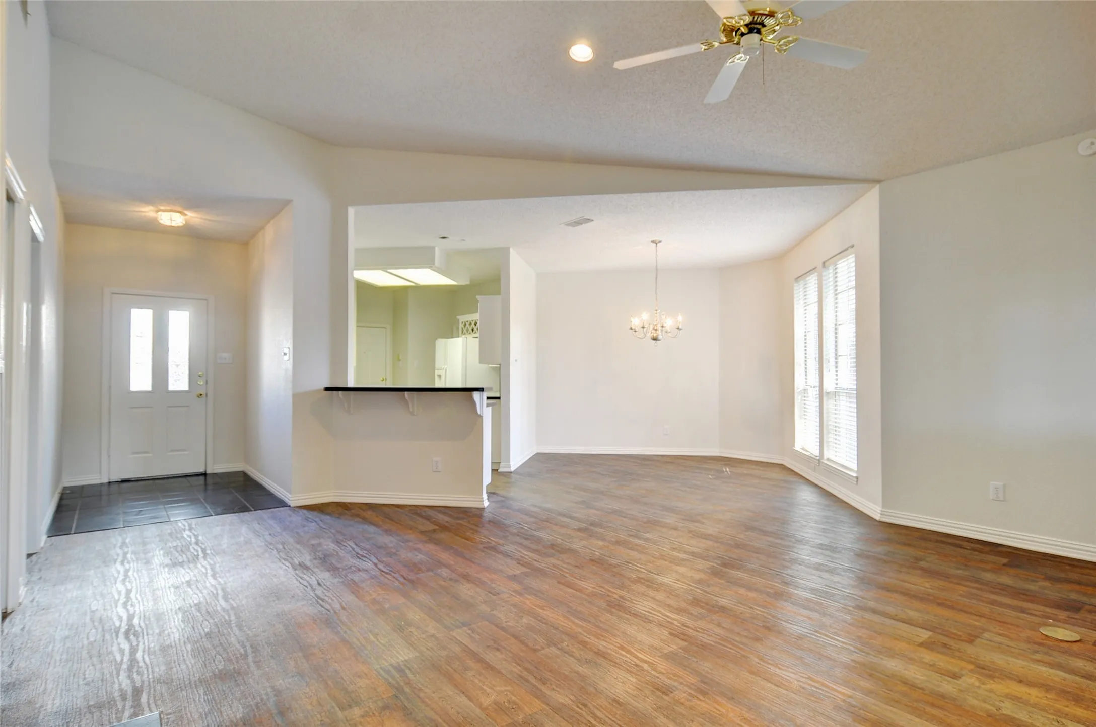 Duplex For Sale in Tarrant County , 6623 Waterwood Trail, Benbrook, Texas 76132, 4 Bedroom, 4 Bathroom, 2 Garage spaces, 0 Sqft, built in 1996, mls#21362854, Real Estate Agent in Benbrook, Homes For Sale in Tarrant county, Homes For Sale in Benbrook, Realtor in Benbrook Texas, Real Estate Brokerage Independent Realty Texas, Luminita Cordes Realtor